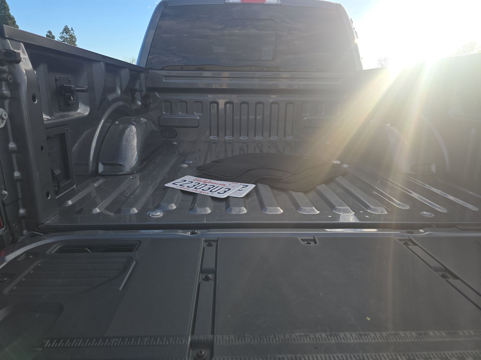 2023 Ford F-150 Lariat FWD