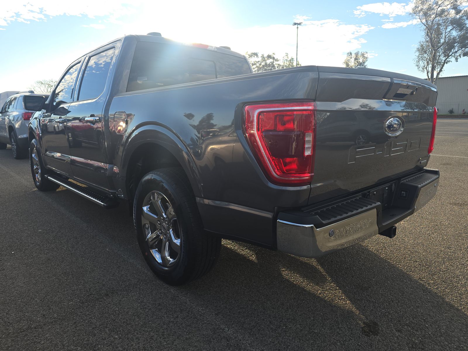2023 Ford F-150 Lariat FWD