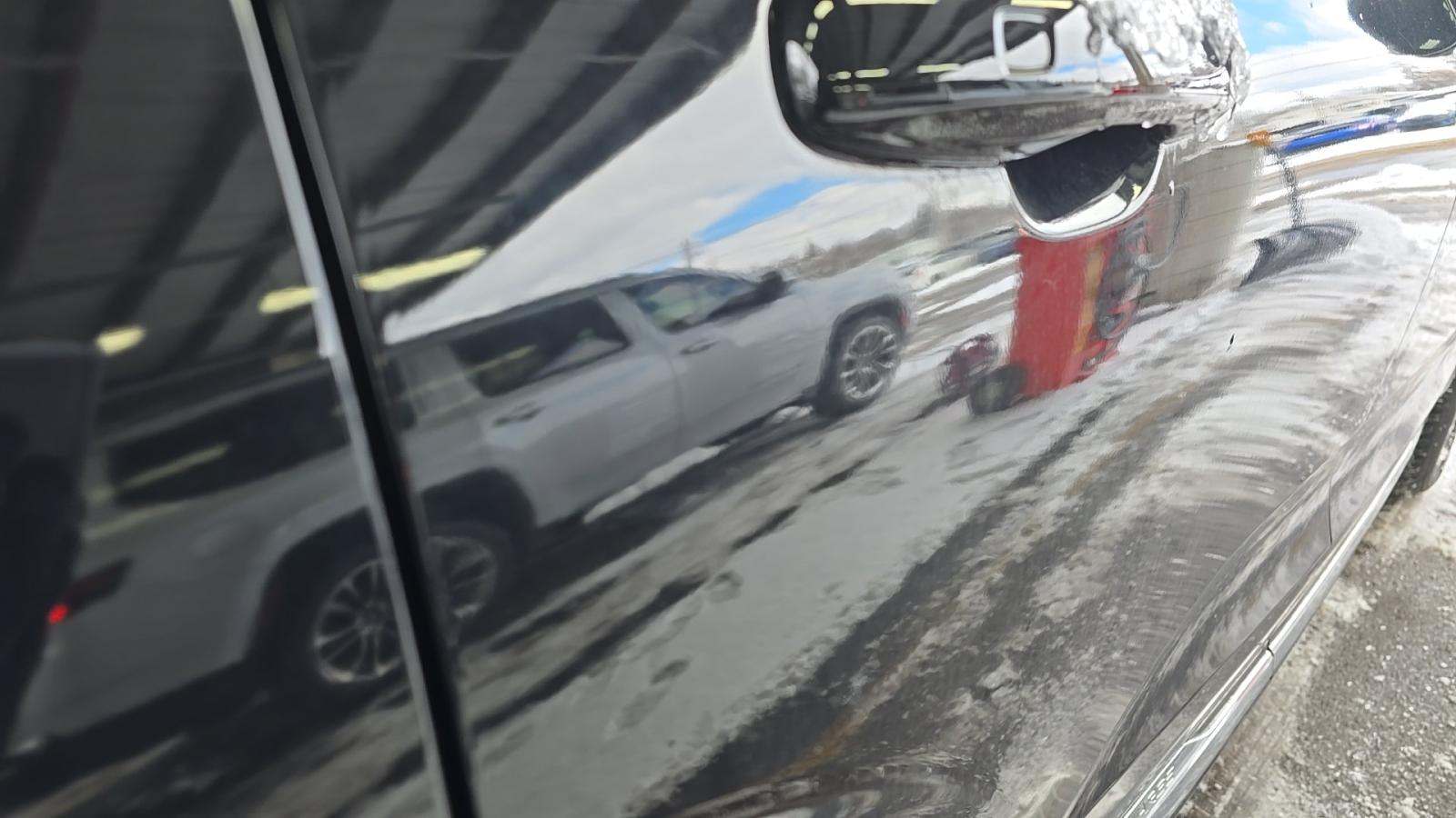 2022 Volvo XC60 Recharge T8 Inscription Expression AWD