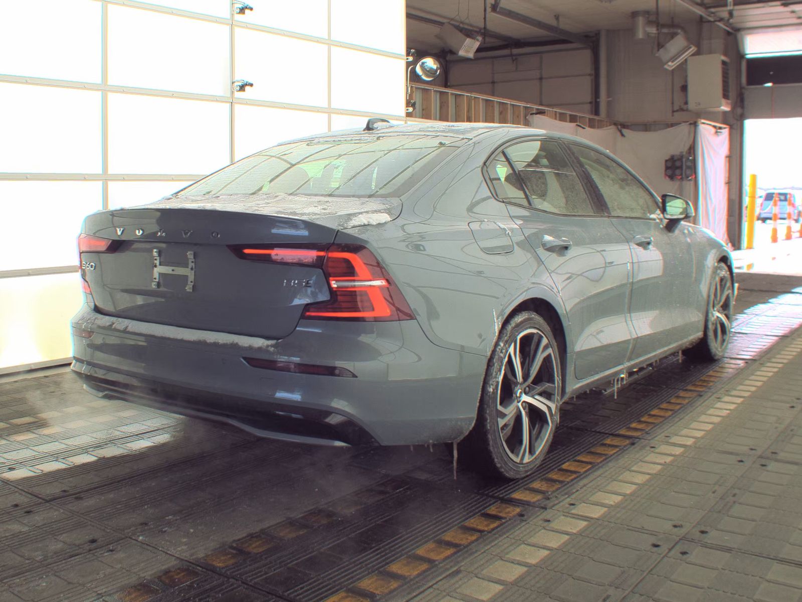 2024 Volvo S60 B5 Core AWD