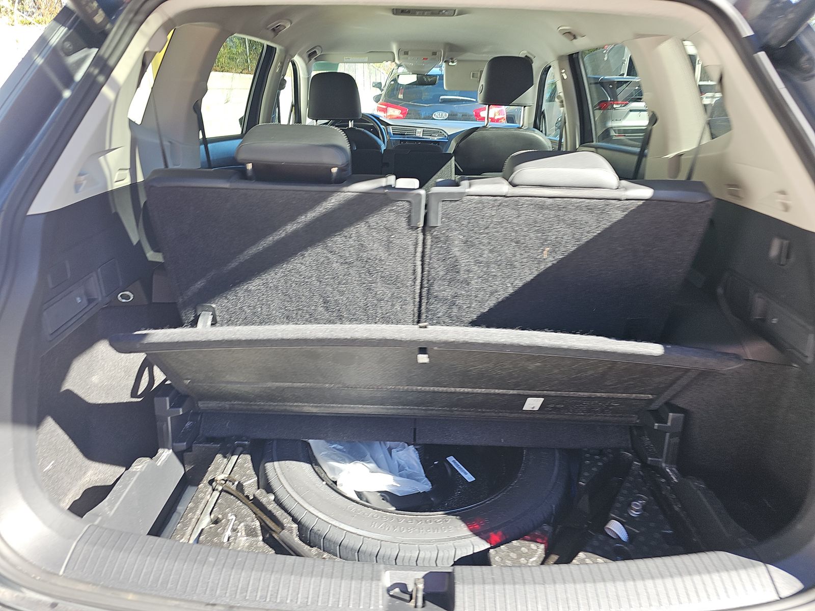 2024 Volkswagen Tiguan 2.0T SE FWD