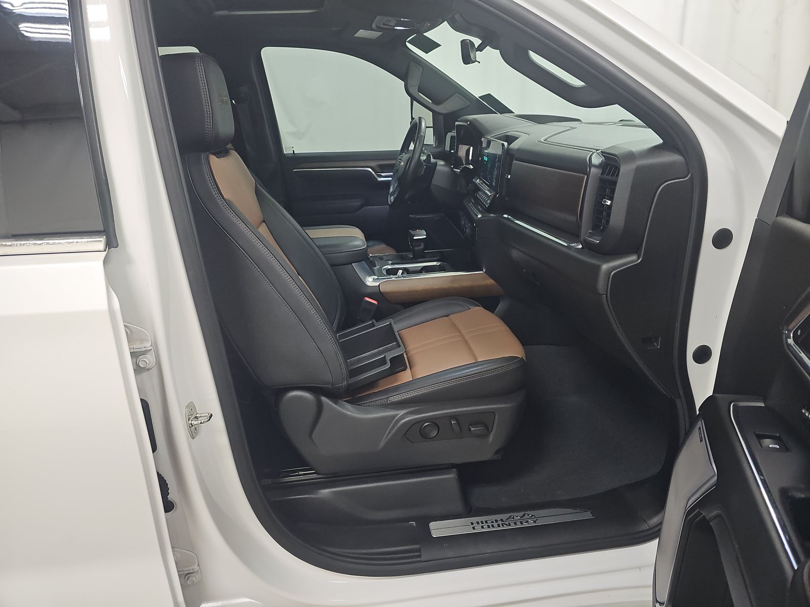 2023 Chevrolet Silverado 1500 High Country AWD