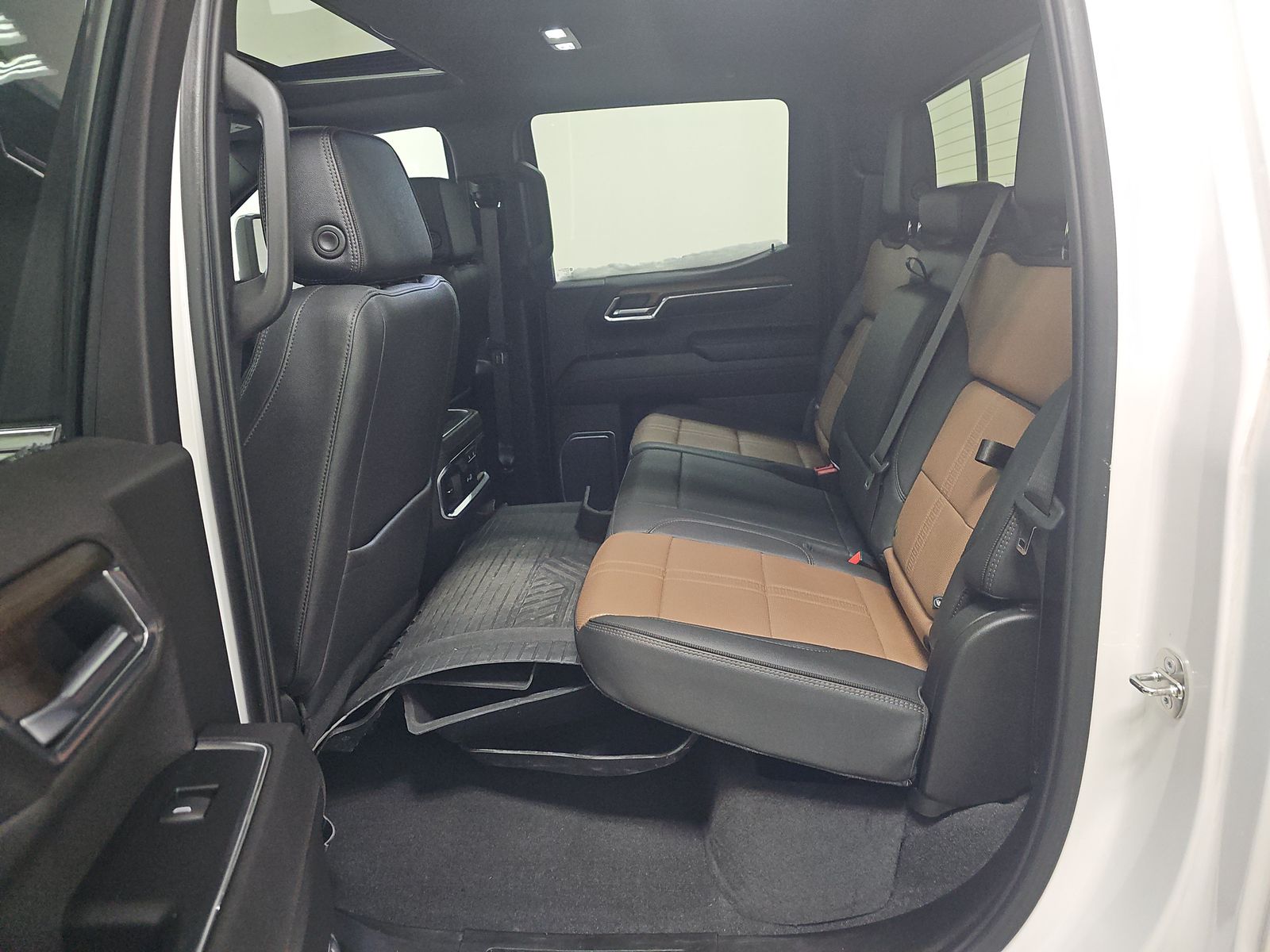 2023 Chevrolet Silverado 1500 High Country AWD