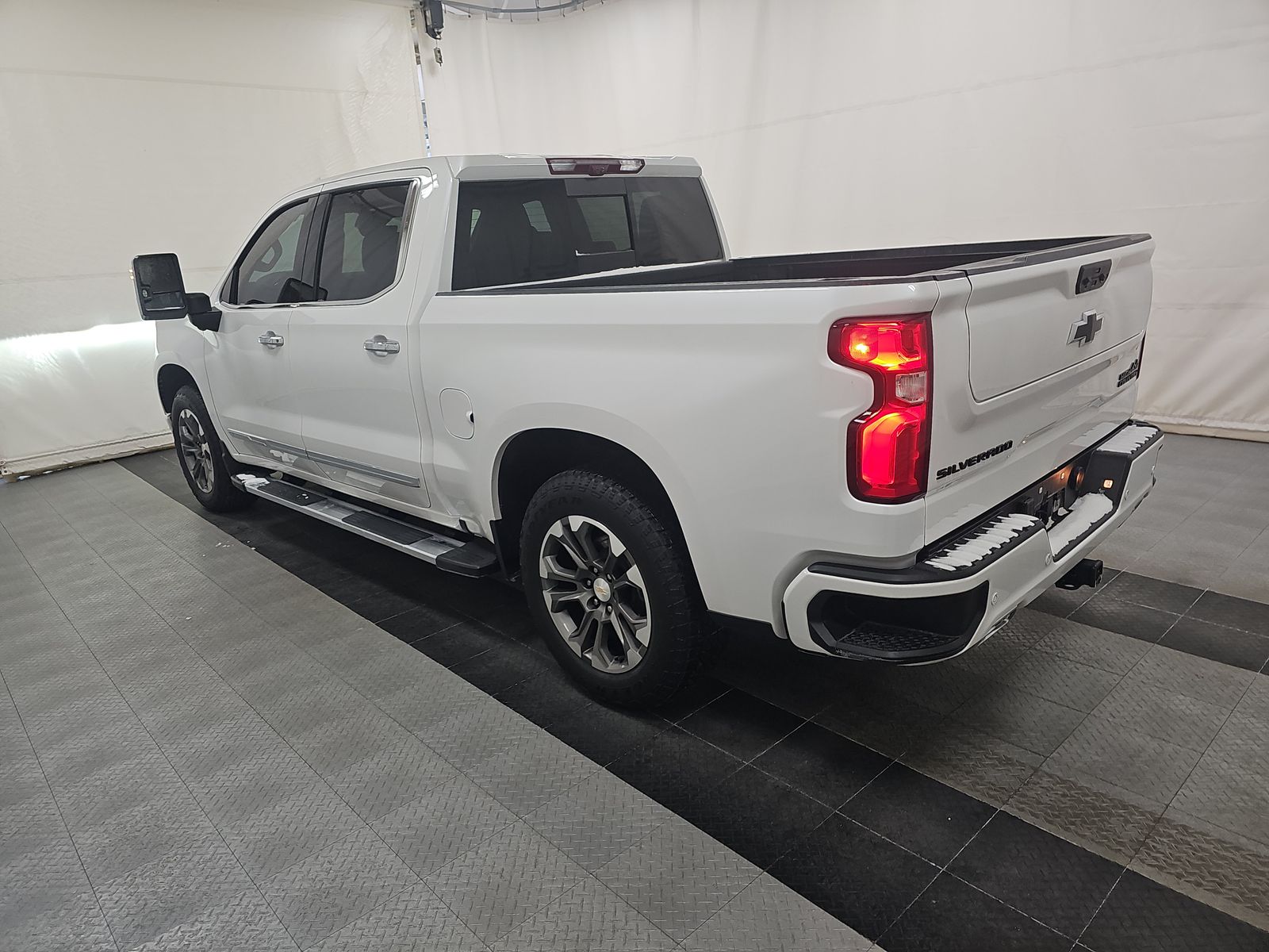 2023 Chevrolet Silverado 1500 High Country AWD