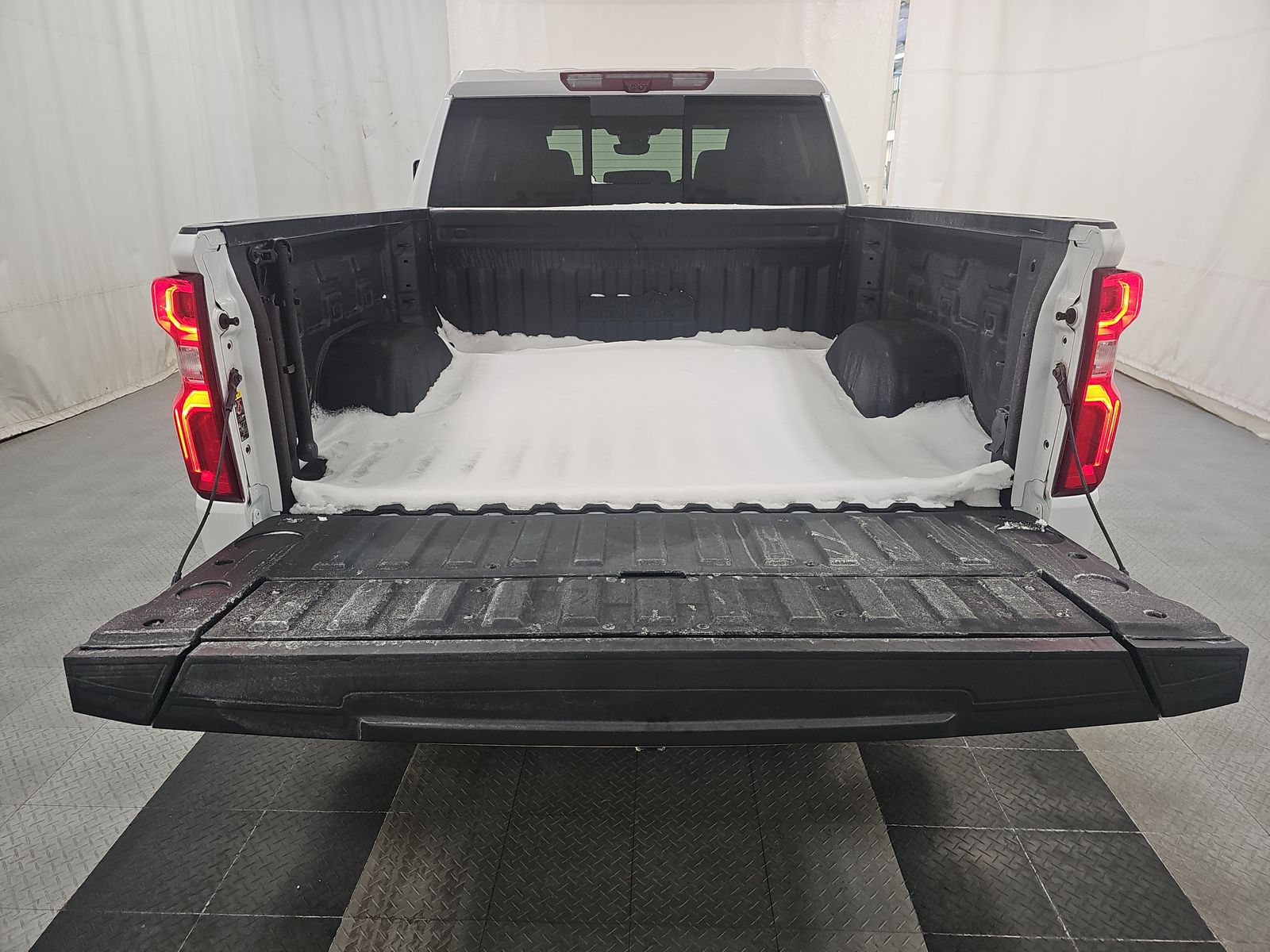 2023 Chevrolet Silverado 1500 High Country AWD