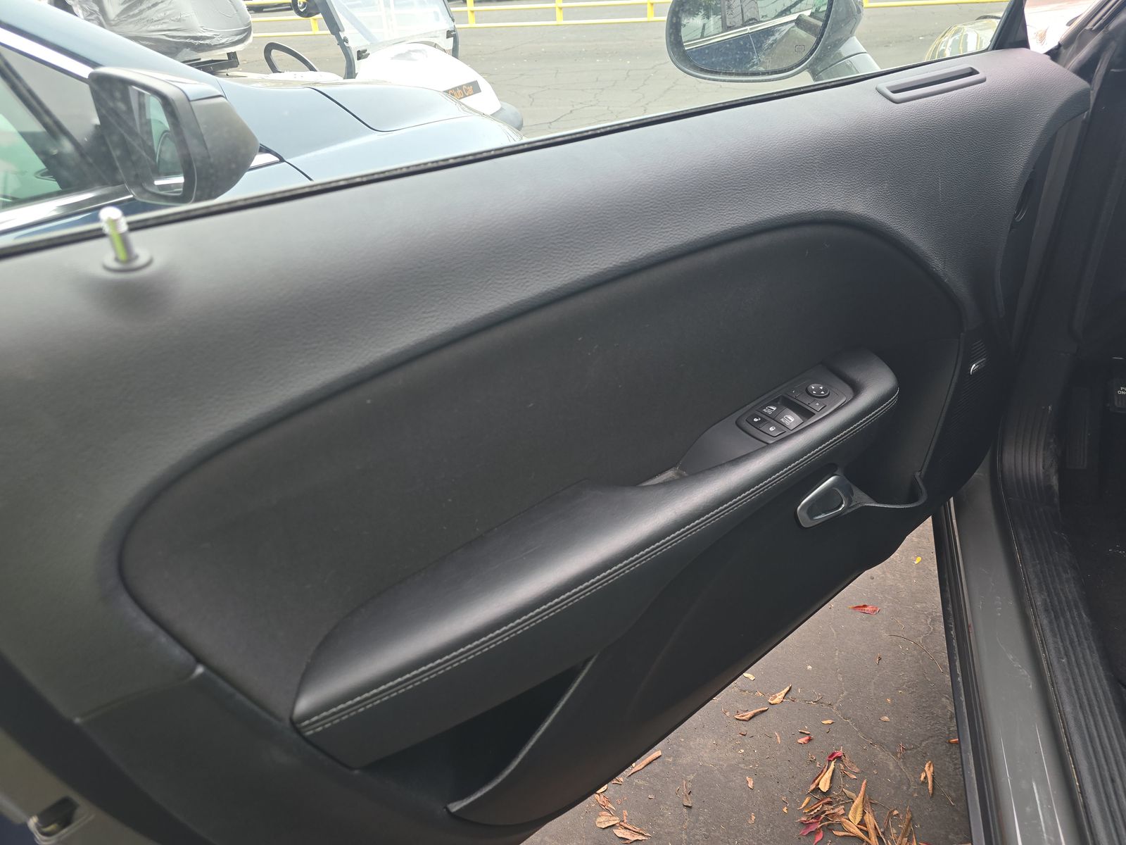 2023 Dodge Challenger SXT RWD