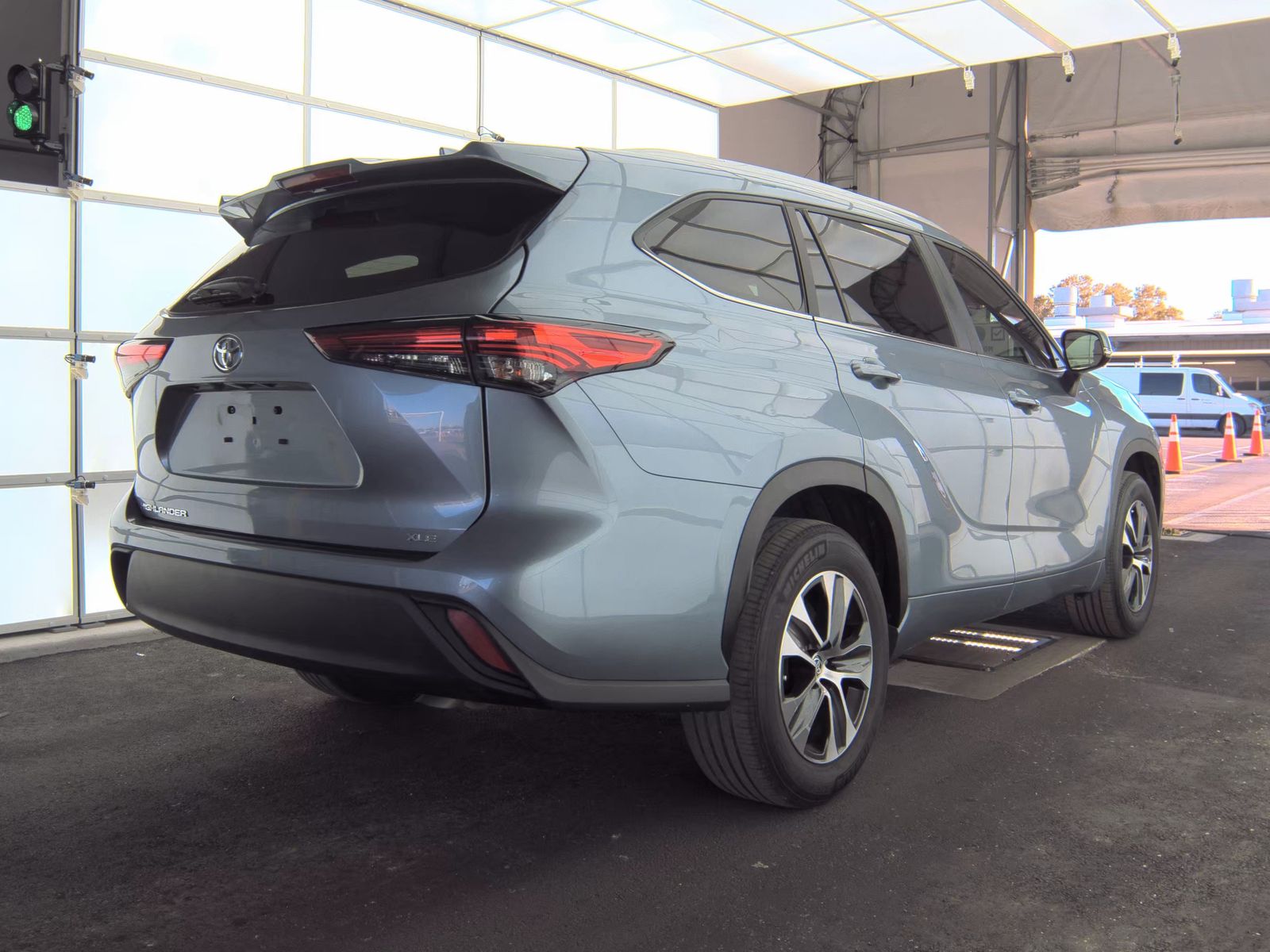 2023 Toyota Highlander XLE FWD