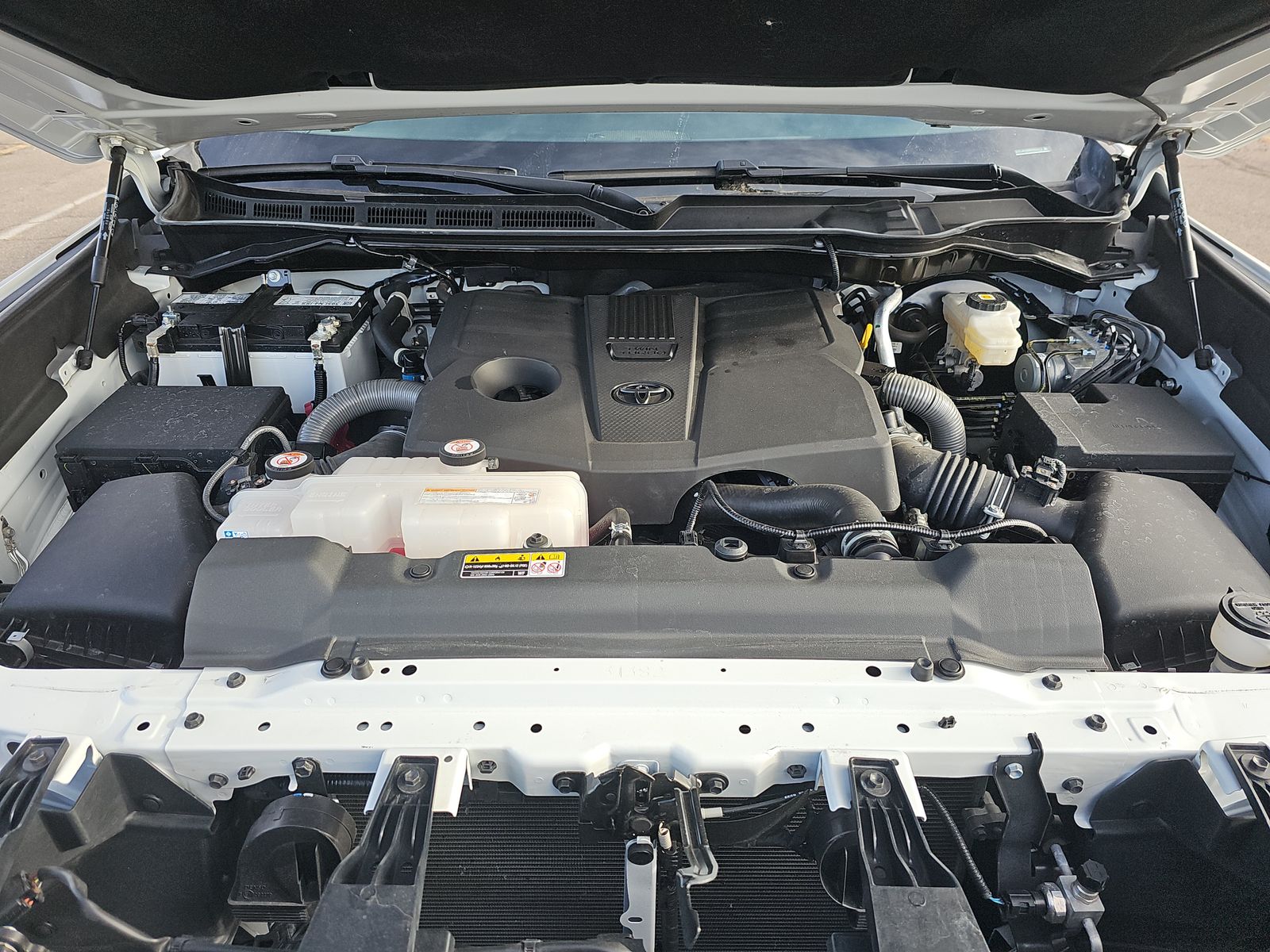 2024 Toyota Tundra SR5 AWD