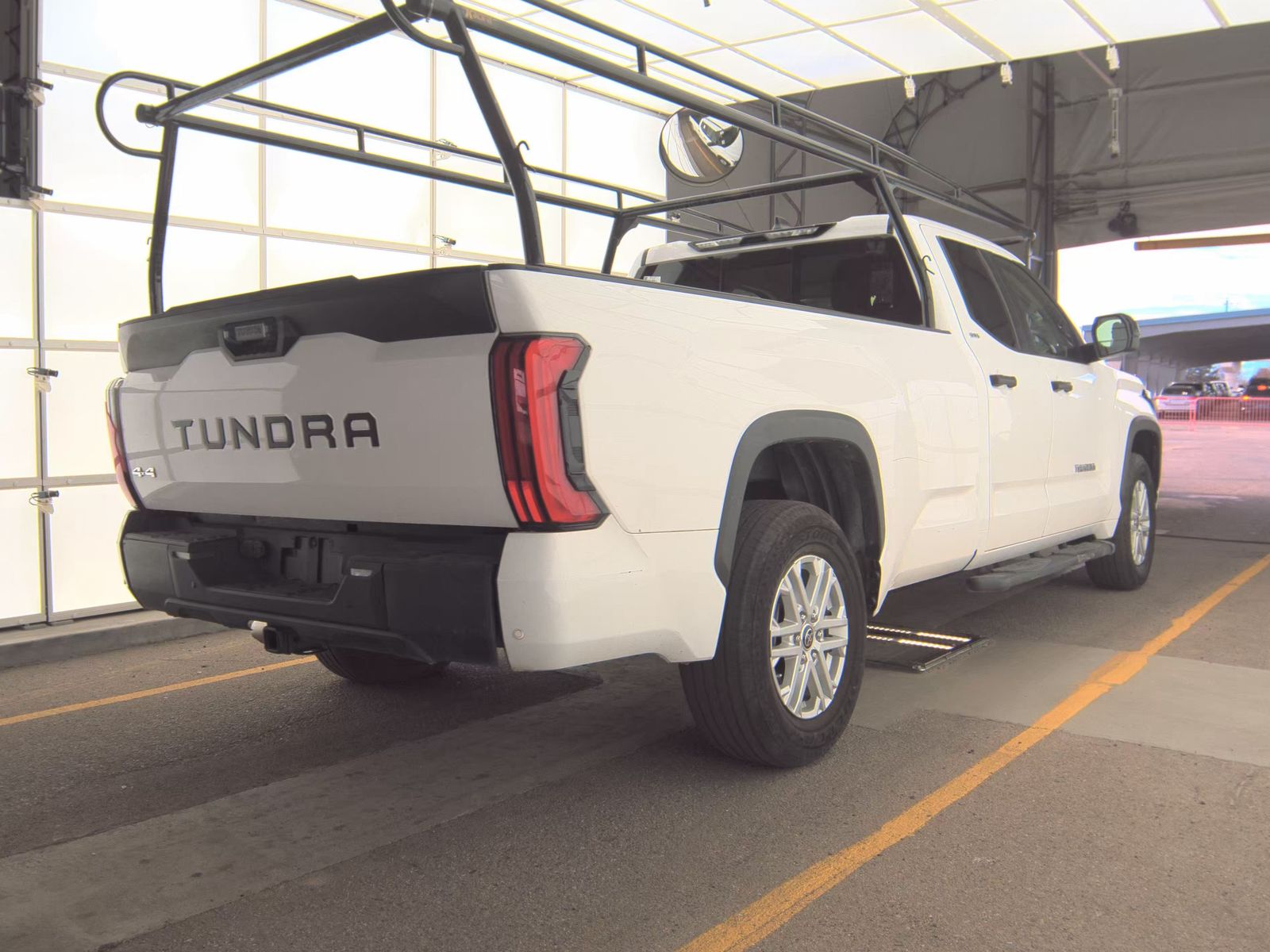 2024 Toyota Tundra SR5 AWD