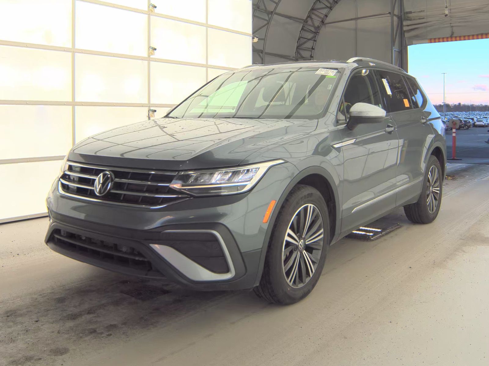 2024 Volkswagen Tiguan 2.0T Wolfsburg Edition FWD