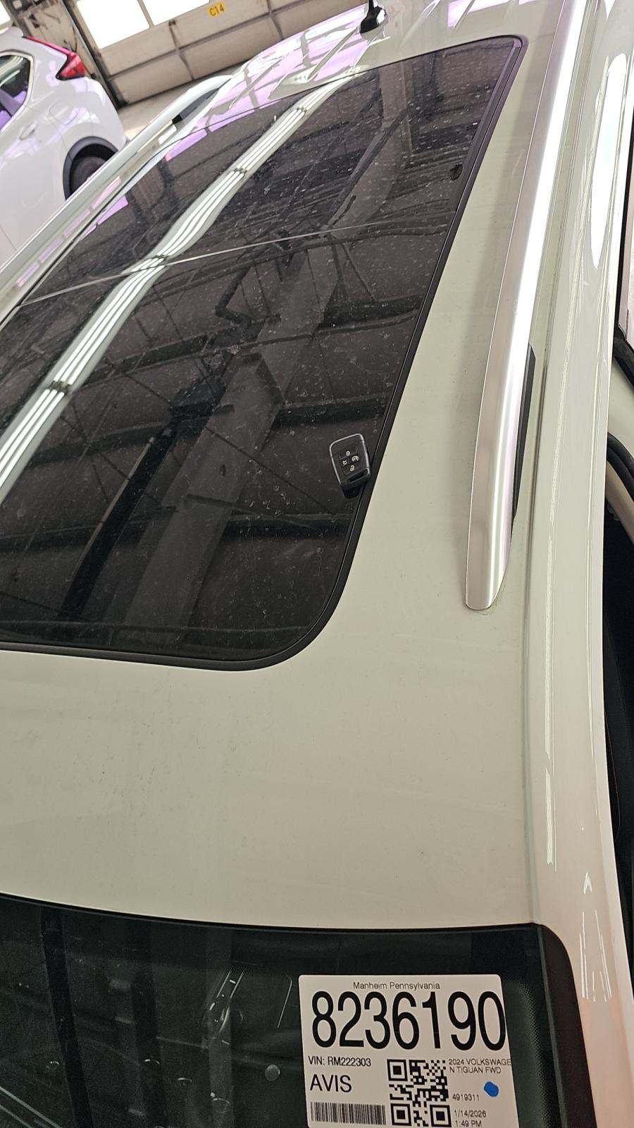 2024 Volkswagen Tiguan 2.0T Wolfsburg Edition FWD