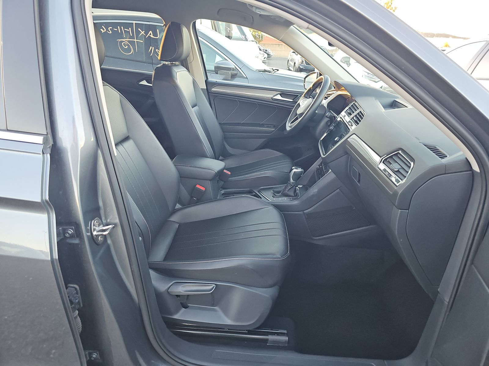 2024 Volkswagen Tiguan 2.0T Wolfsburg Edition FWD