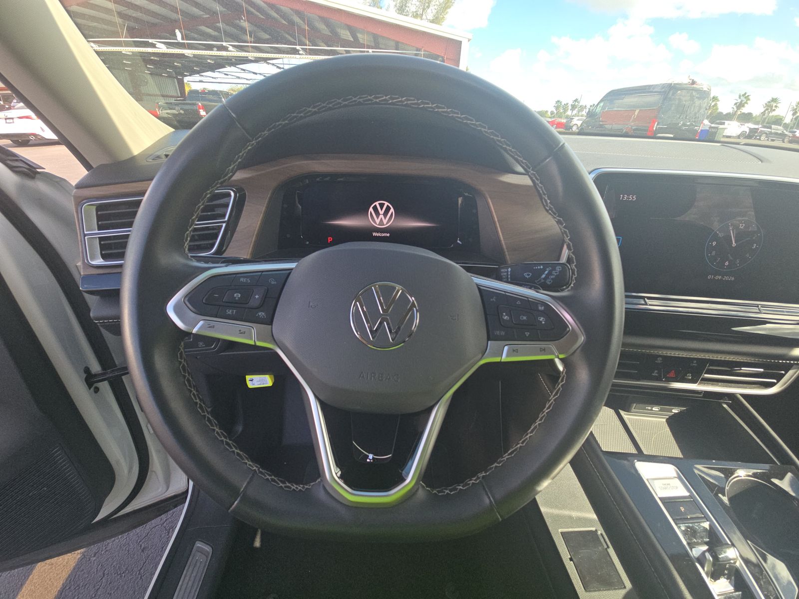 2024 Volkswagen Atlas 2.0T SE AWD