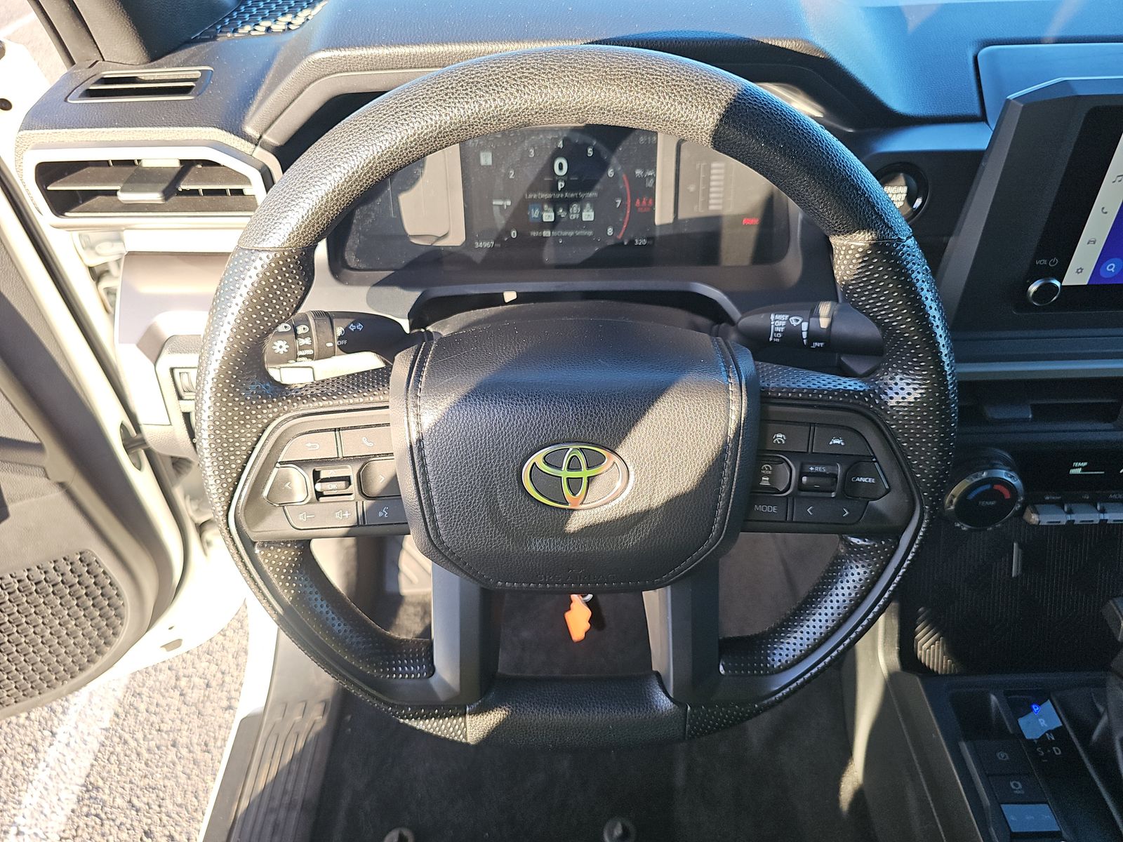 2024 Toyota Tacoma SR5 AWD