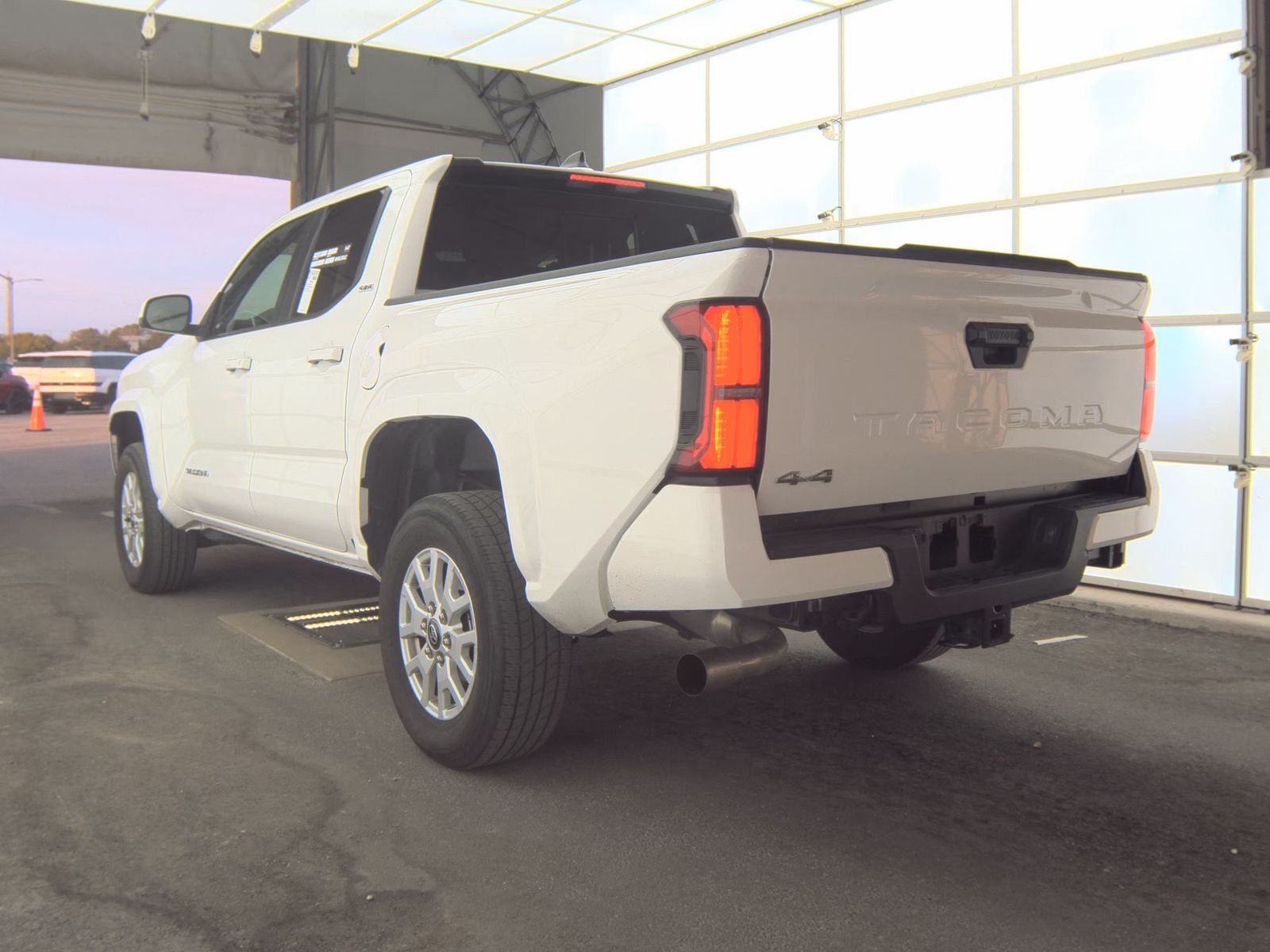 2024 Toyota Tacoma SR5 AWD