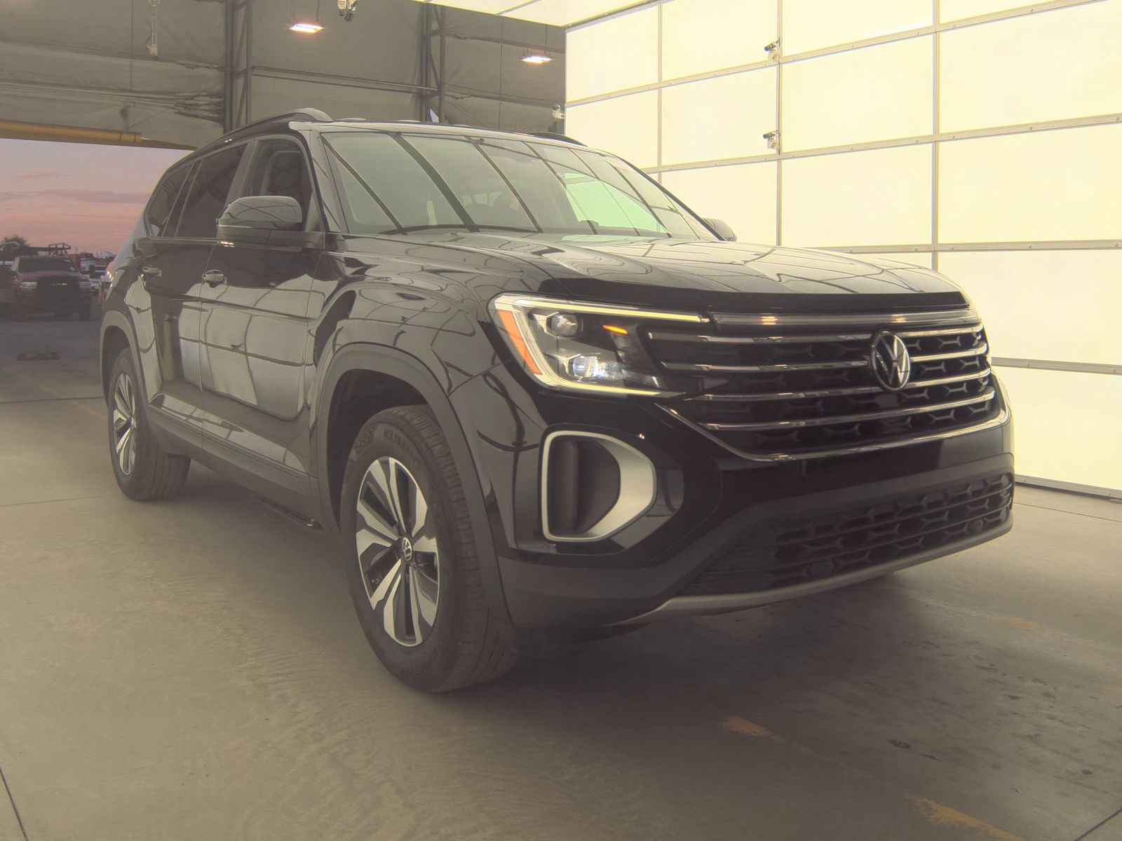 2024 Volkswagen Atlas 2.0T SE FWD