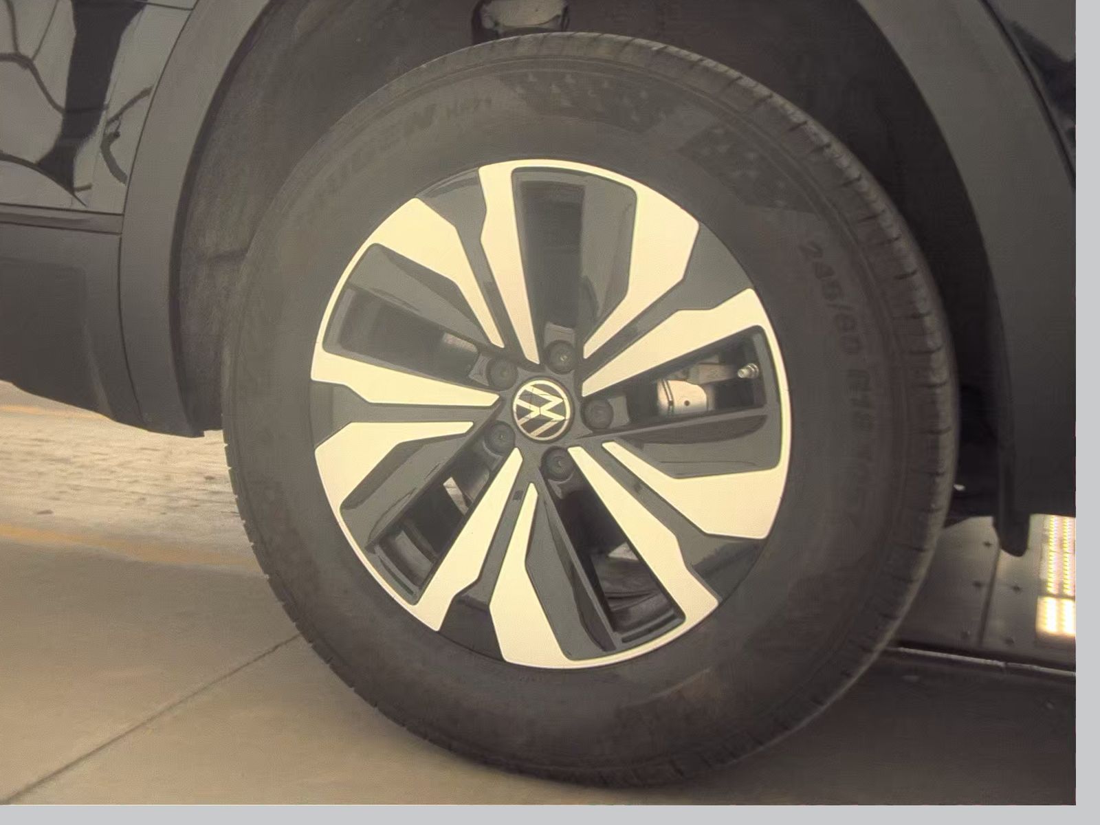 2024 Volkswagen Atlas 2.0T SE FWD