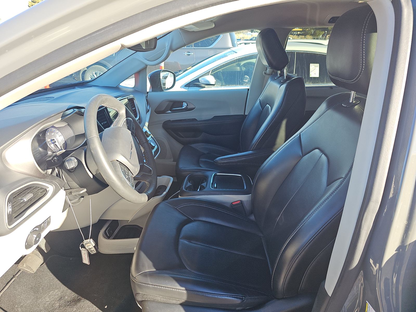 2023 Chrysler Pacifica Touring L FWD