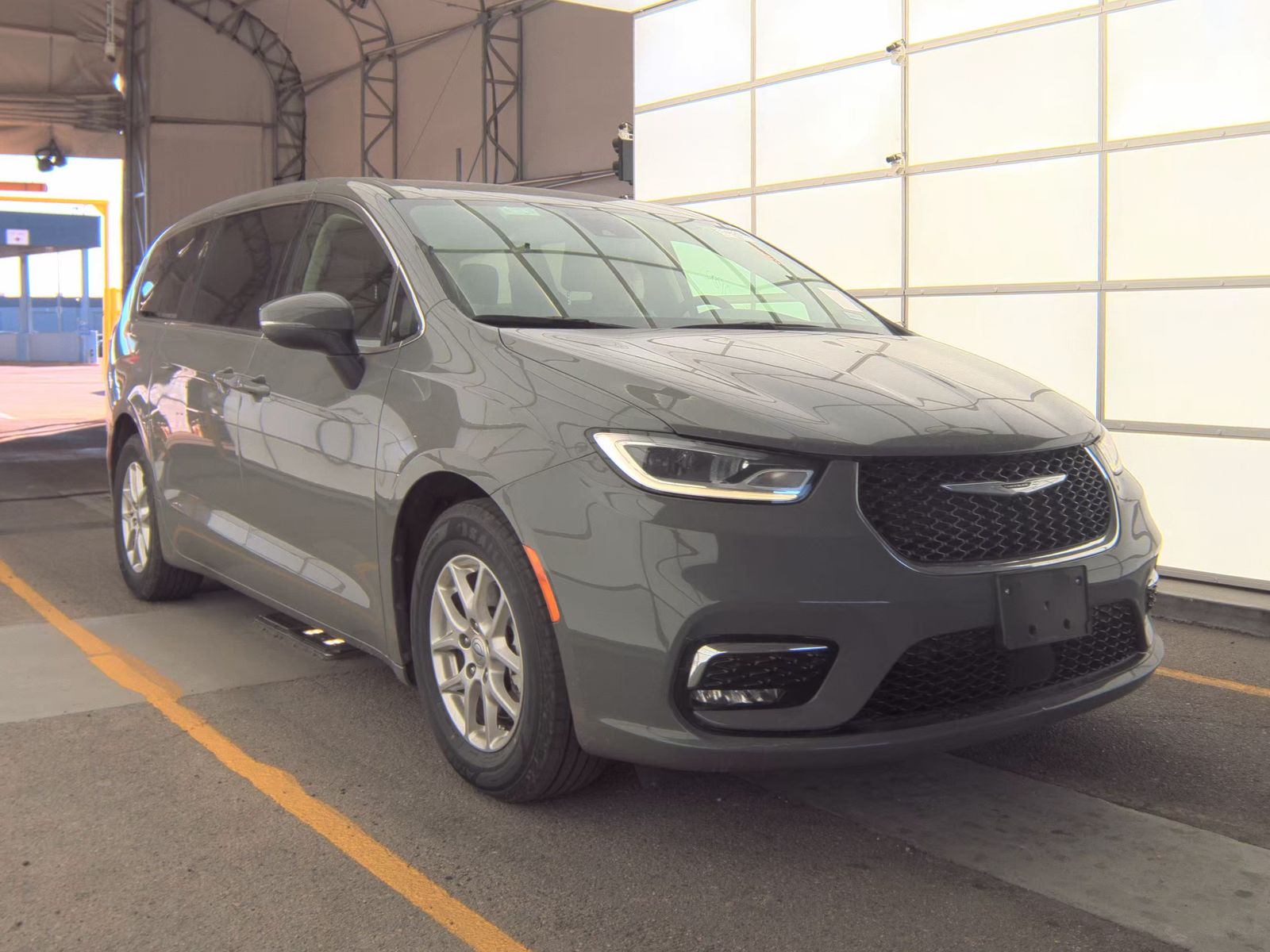 2023 Chrysler Pacifica Touring L FWD