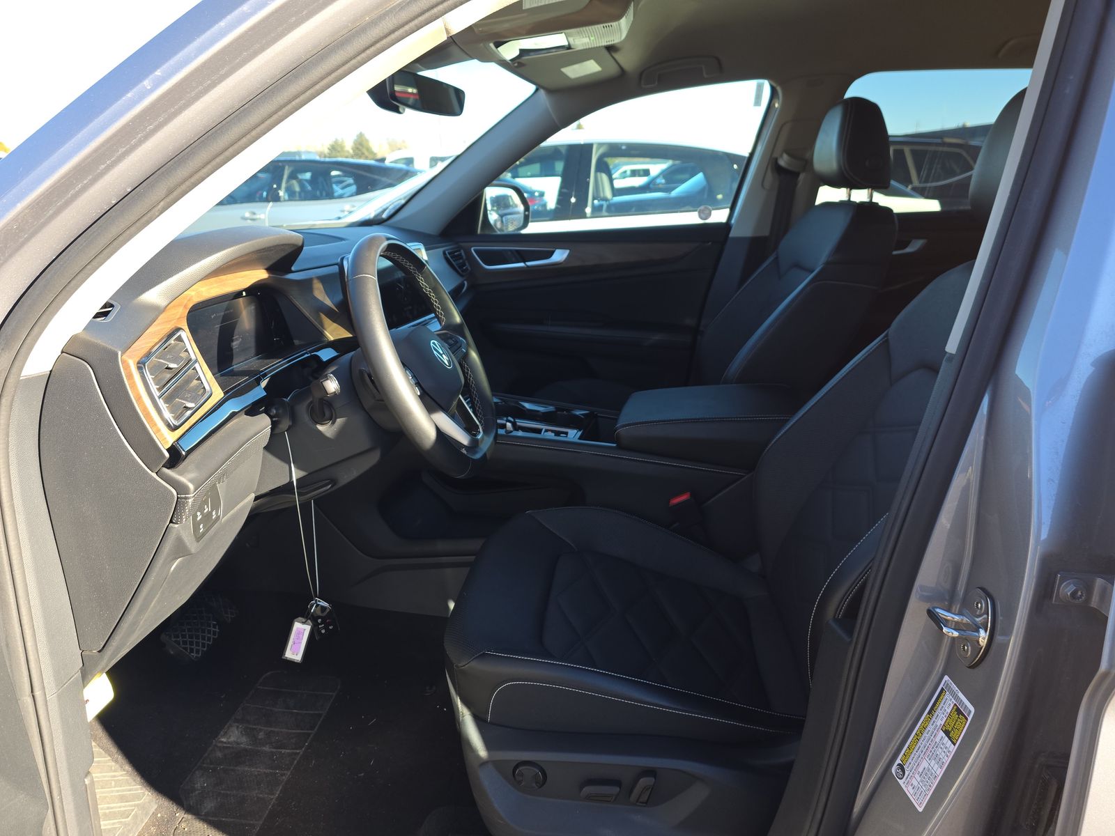 2024 Volkswagen Atlas 2.0T SE AWD