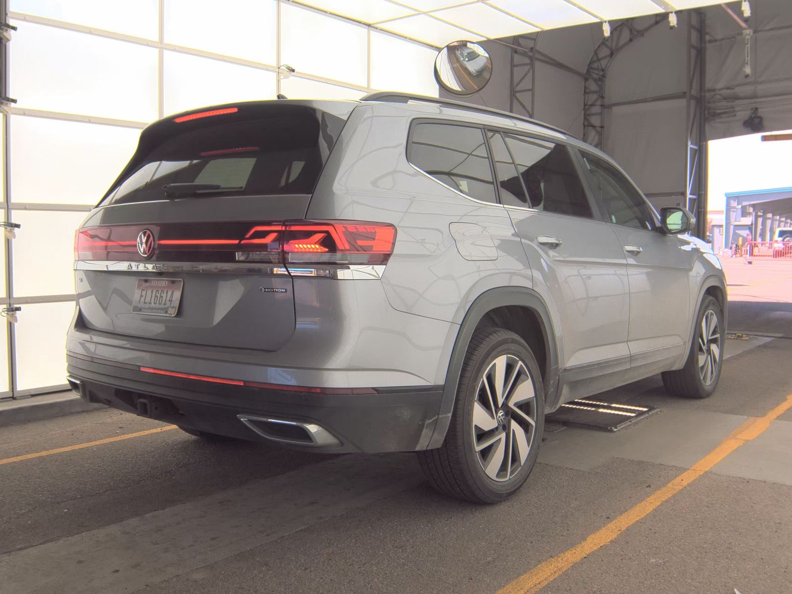 2024 Volkswagen Atlas 2.0T SE AWD