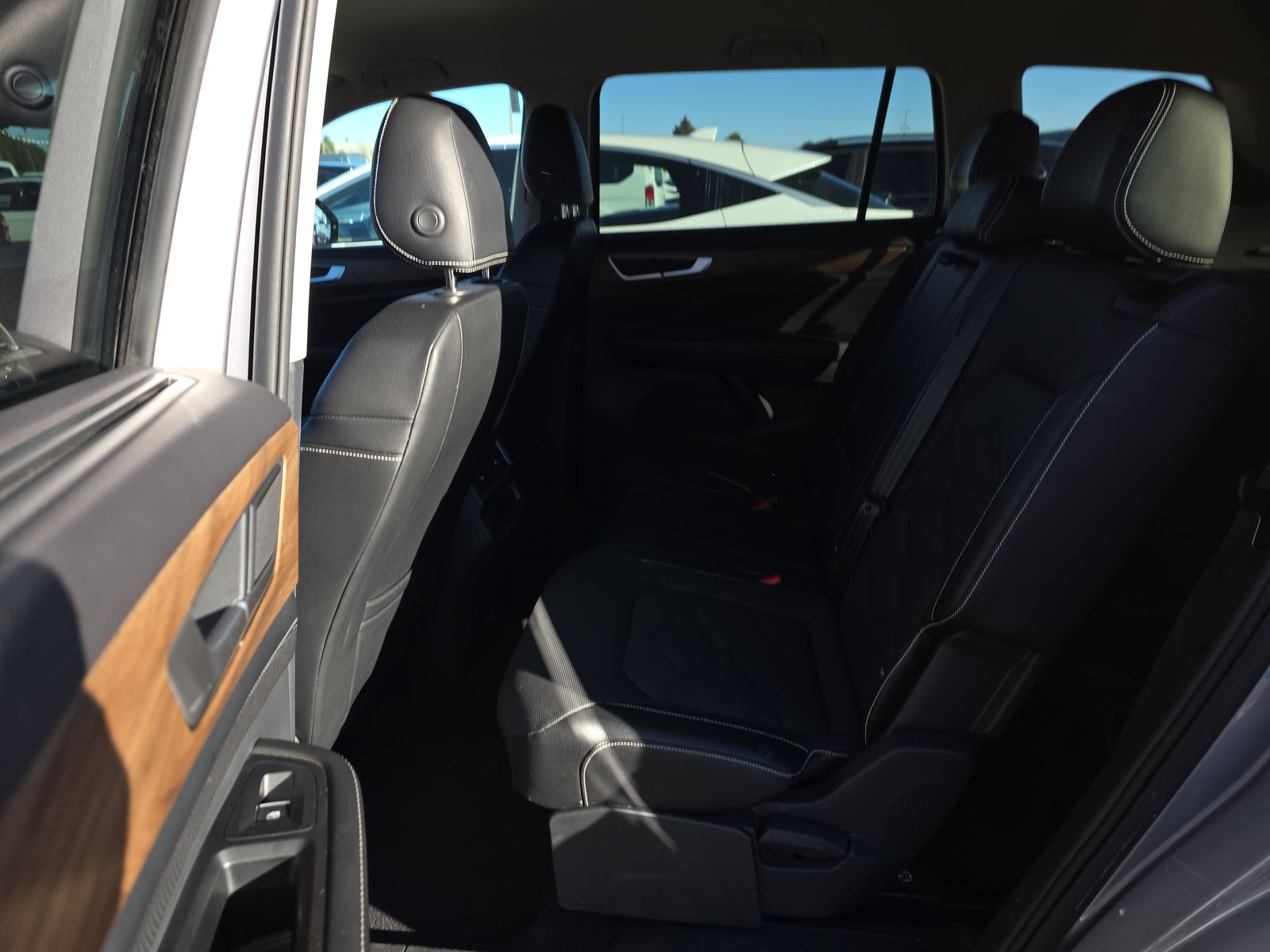 2024 Volkswagen Atlas 2.0T SE AWD