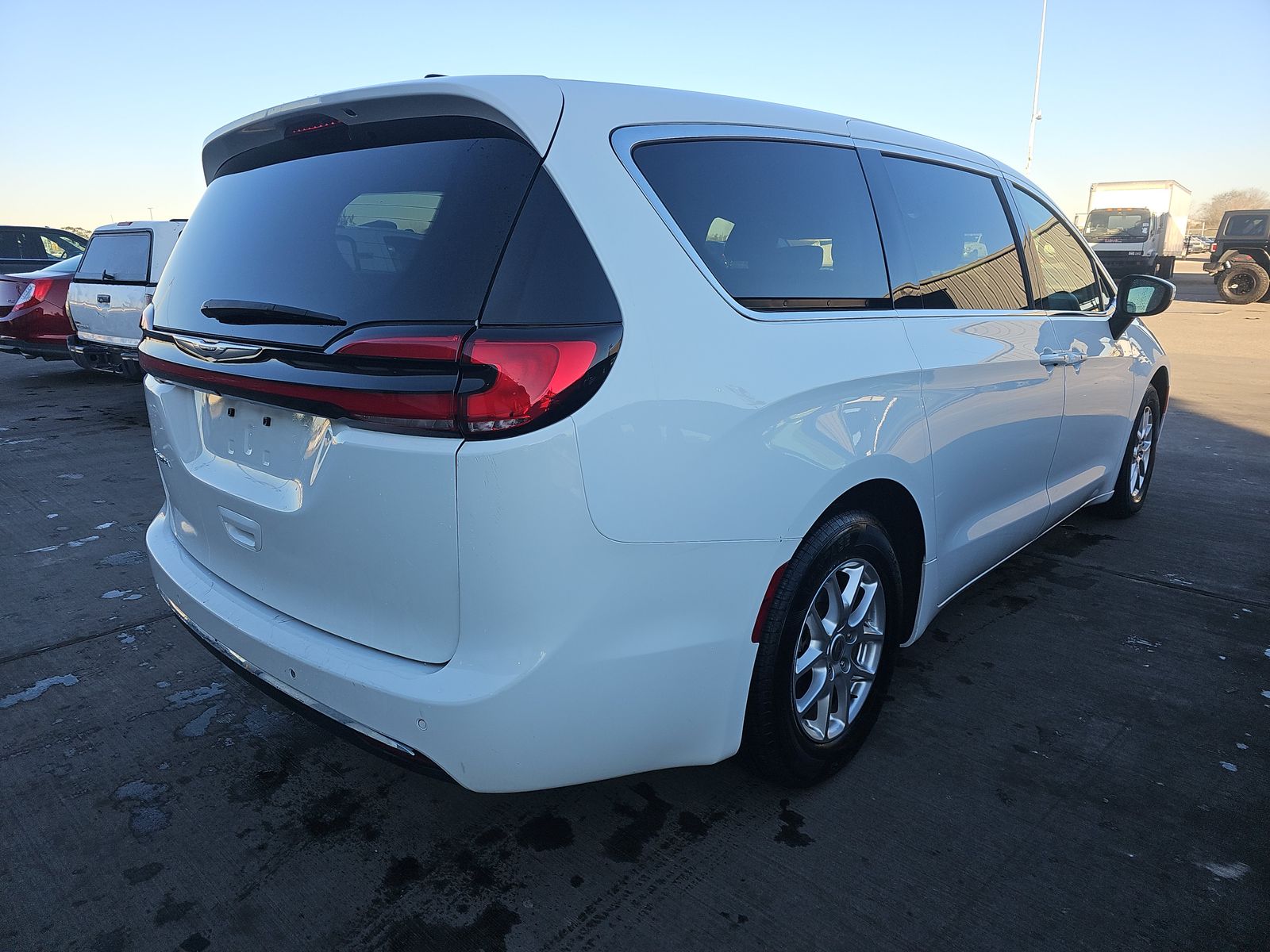 2023 Chrysler Pacifica Touring L FWD