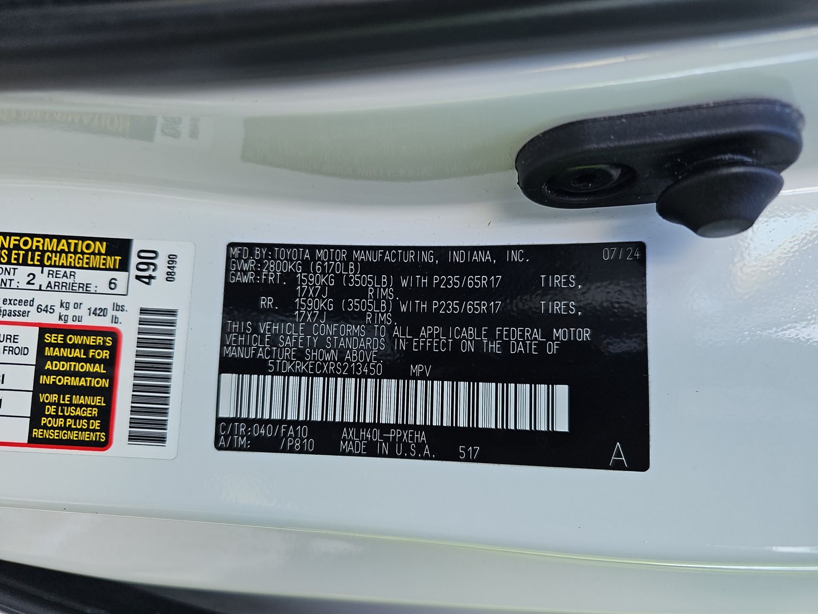 2024 Toyota Sienna LE FWD