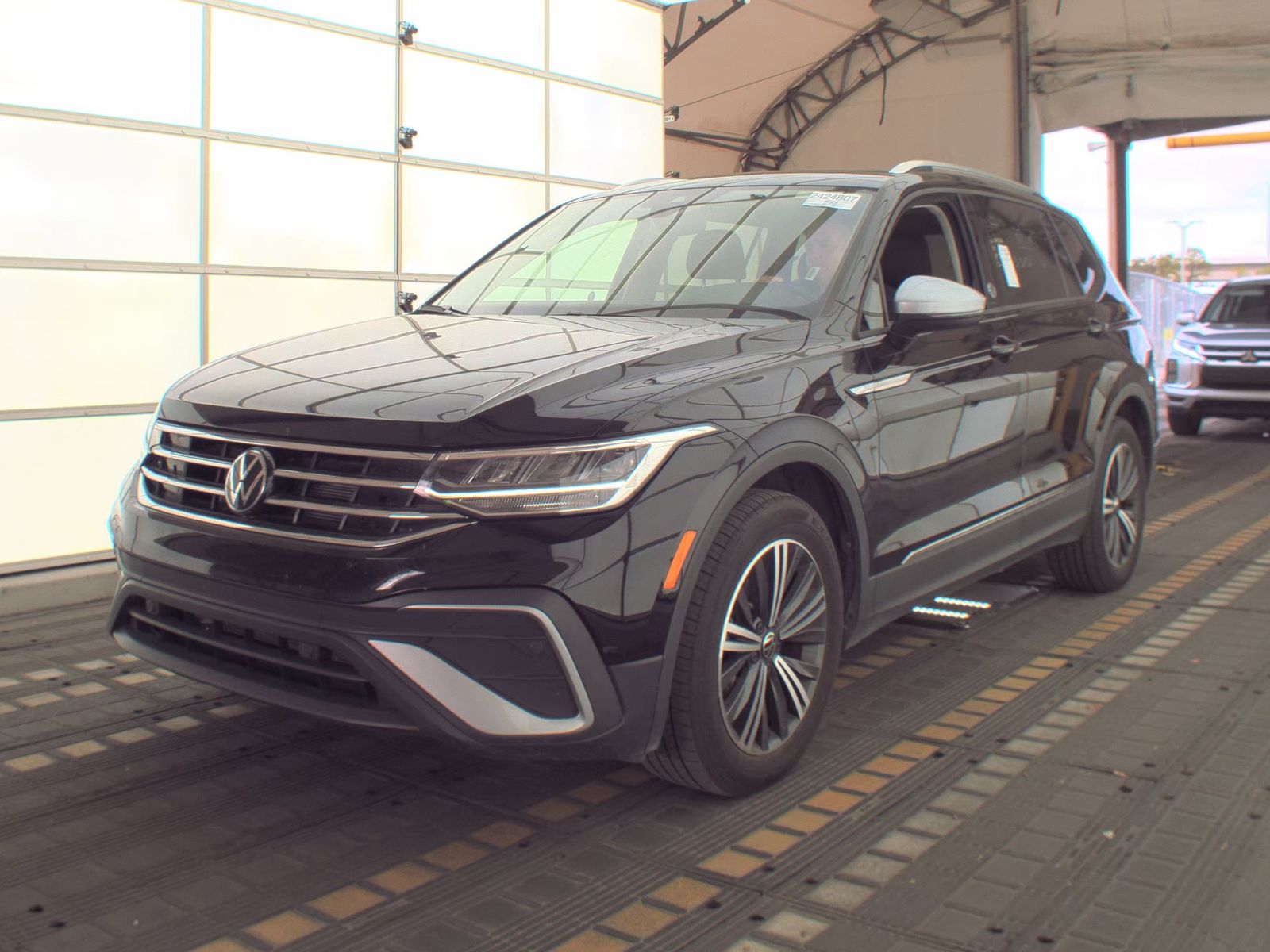 2024 Volkswagen Tiguan 2.0T Wolfsburg Edition FWD