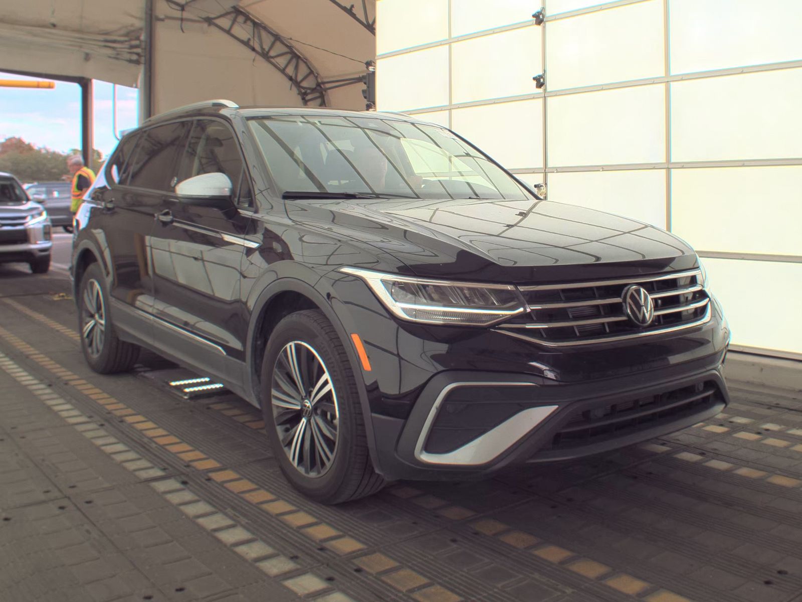 2024 Volkswagen Tiguan 2.0T Wolfsburg Edition FWD