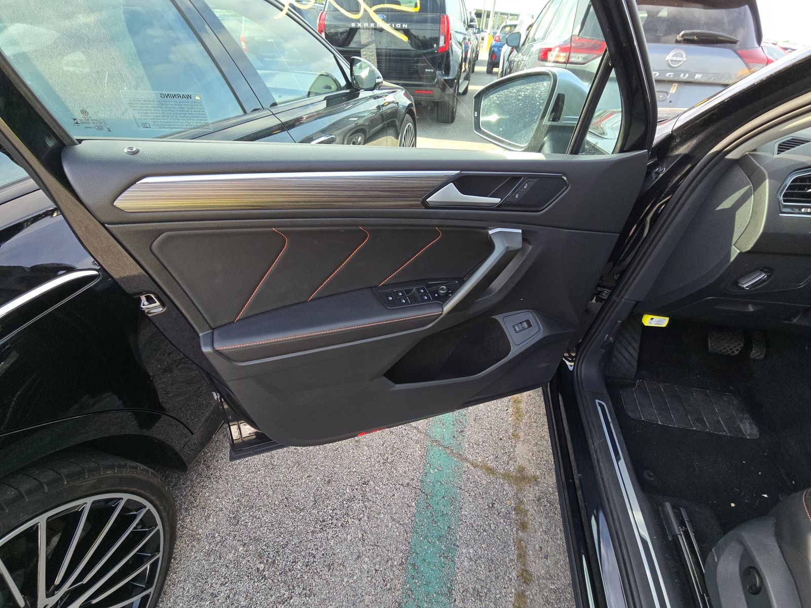 2024 Volkswagen Tiguan 2.0T Wolfsburg Edition FWD