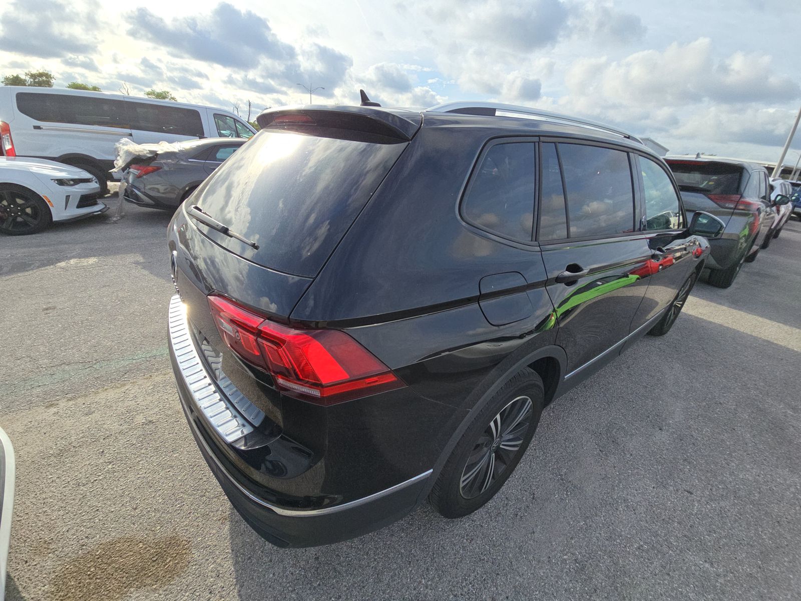 2024 Volkswagen Tiguan 2.0T Wolfsburg Edition FWD