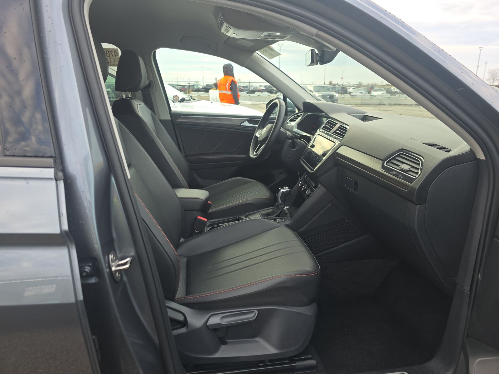 2024 Volkswagen Tiguan 2.0T Wolfsburg Edition FWD