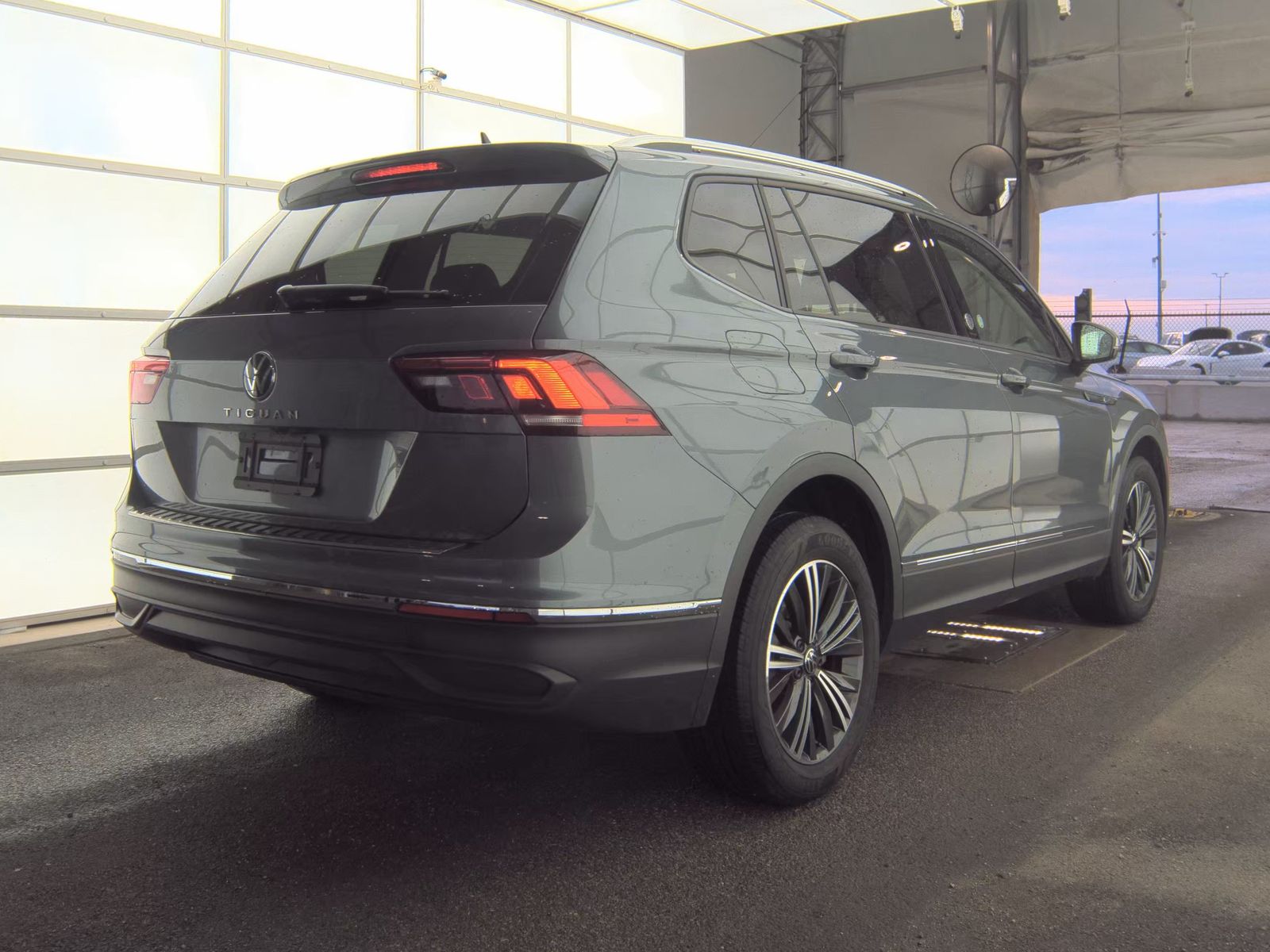 2024 Volkswagen Tiguan 2.0T Wolfsburg Edition FWD