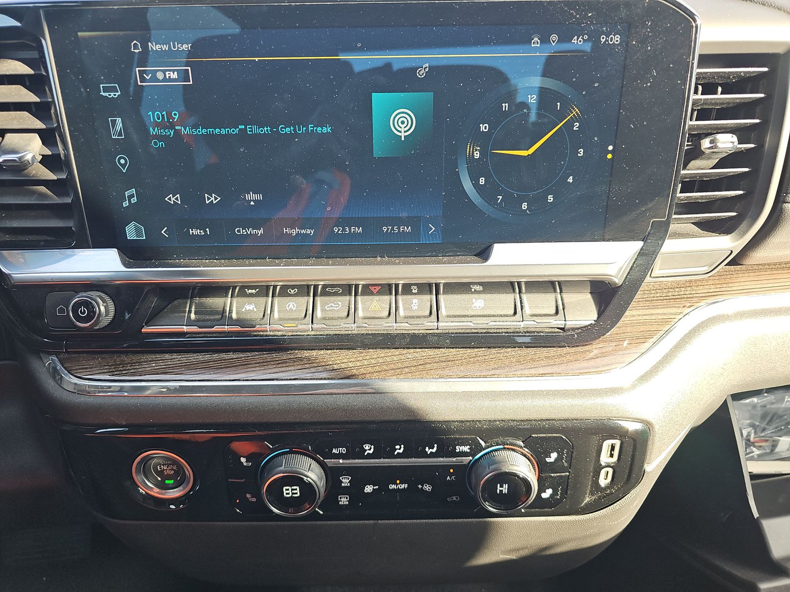 2023 Chevrolet Silverado 1500 LT AWD