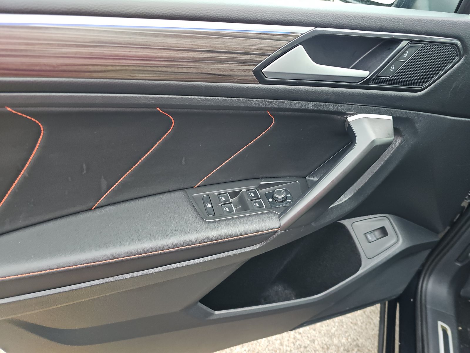 2024 Volkswagen Tiguan 2.0T Wolfsburg Edition FWD