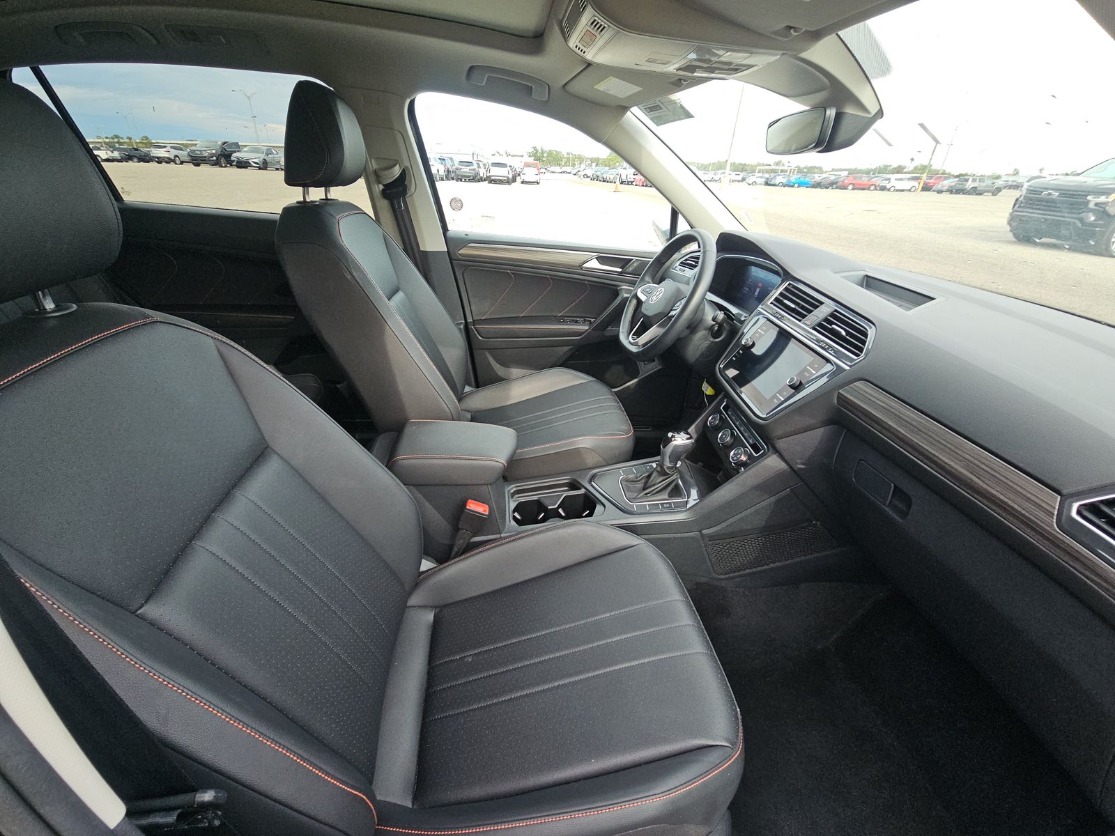 2024 Volkswagen Tiguan 2.0T Wolfsburg Edition FWD