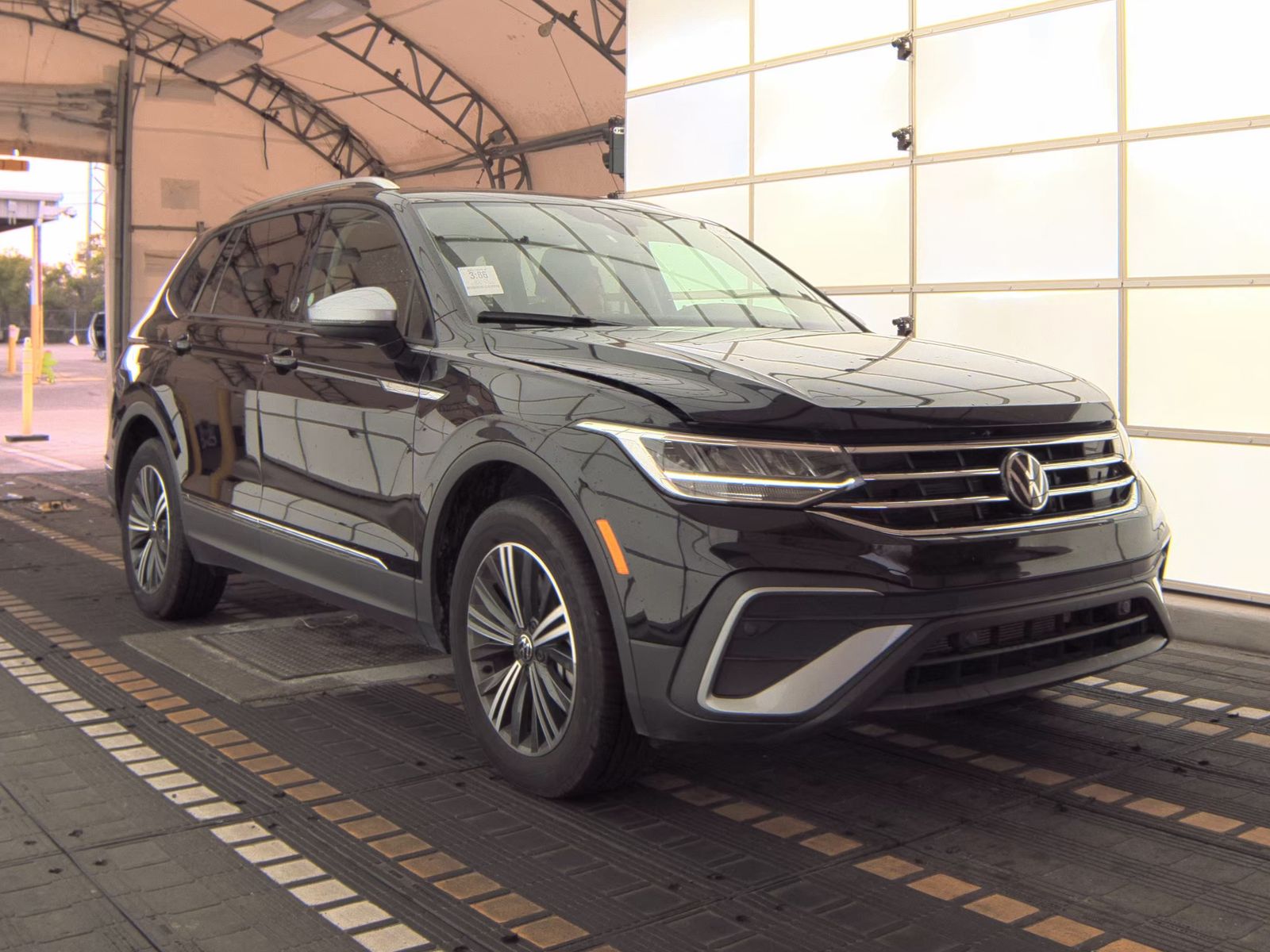 2024 Volkswagen Tiguan 2.0T Wolfsburg Edition FWD