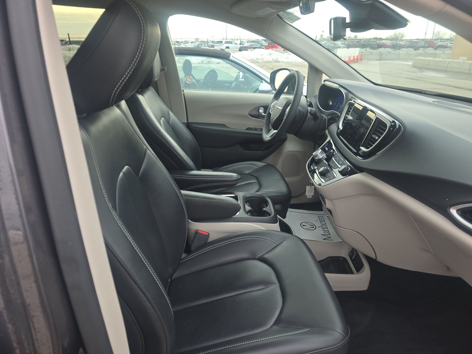 2023 Chrysler Pacifica Touring L FWD