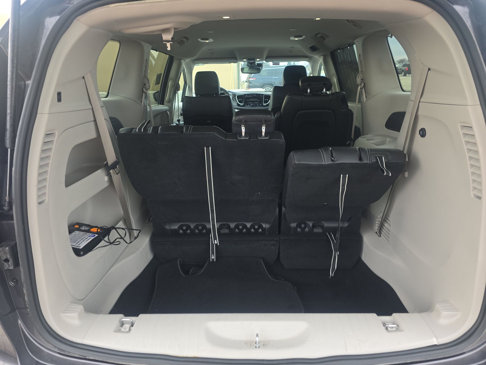 2023 Chrysler Pacifica Touring L FWD