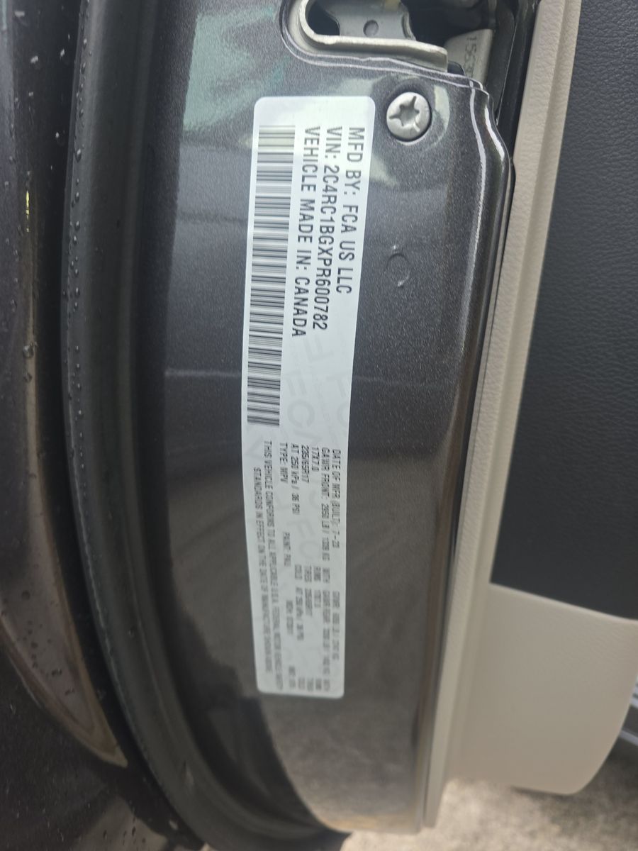 2023 Chrysler Pacifica Touring L FWD