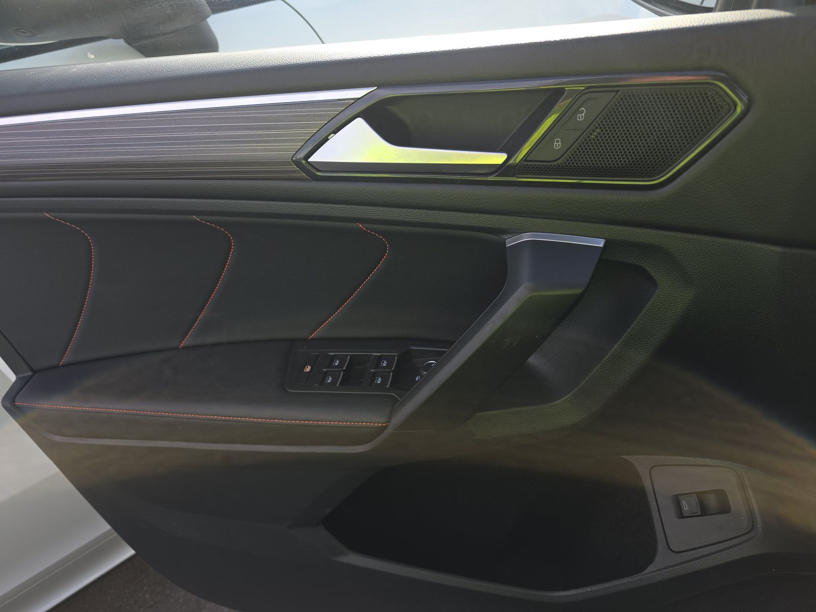 2024 Volkswagen Tiguan 2.0T Wolfsburg Edition FWD