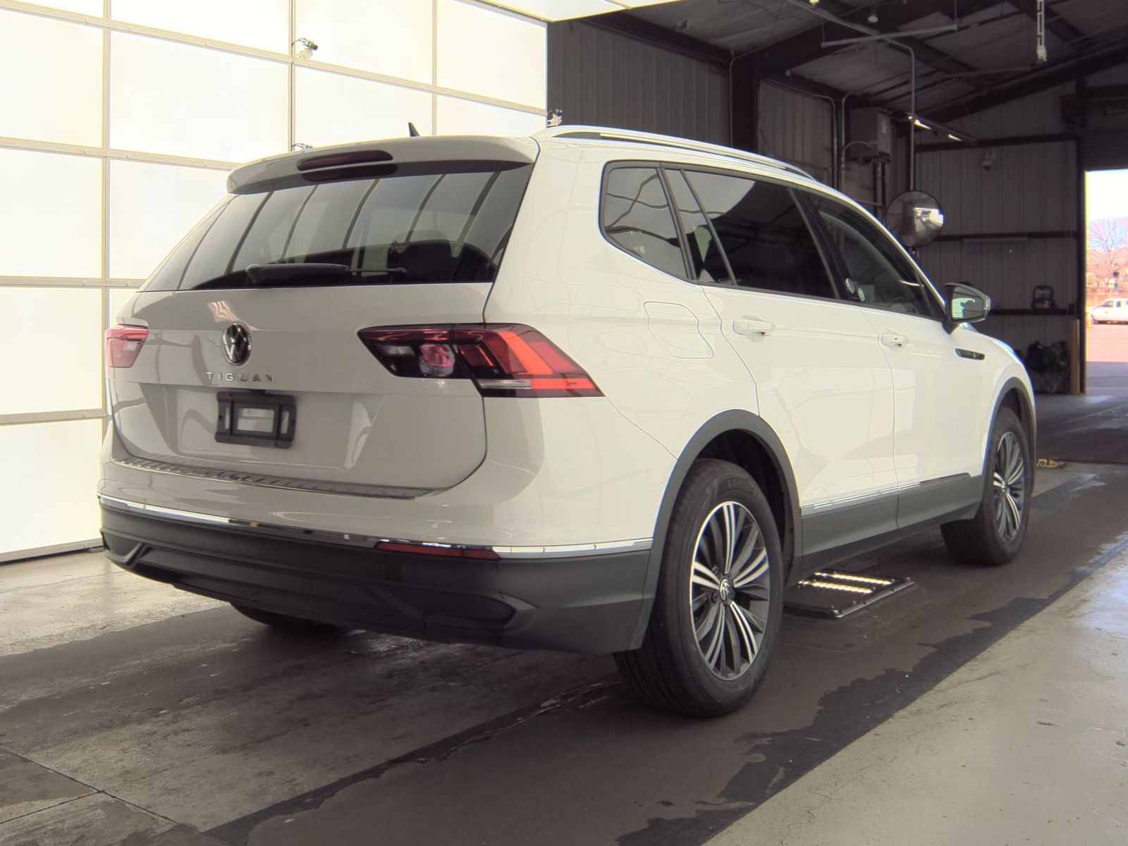 2024 Volkswagen Tiguan 2.0T Wolfsburg Edition FWD