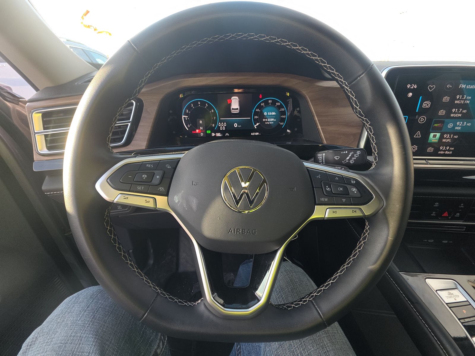 2024 Volkswagen Atlas 2.0T SE AWD