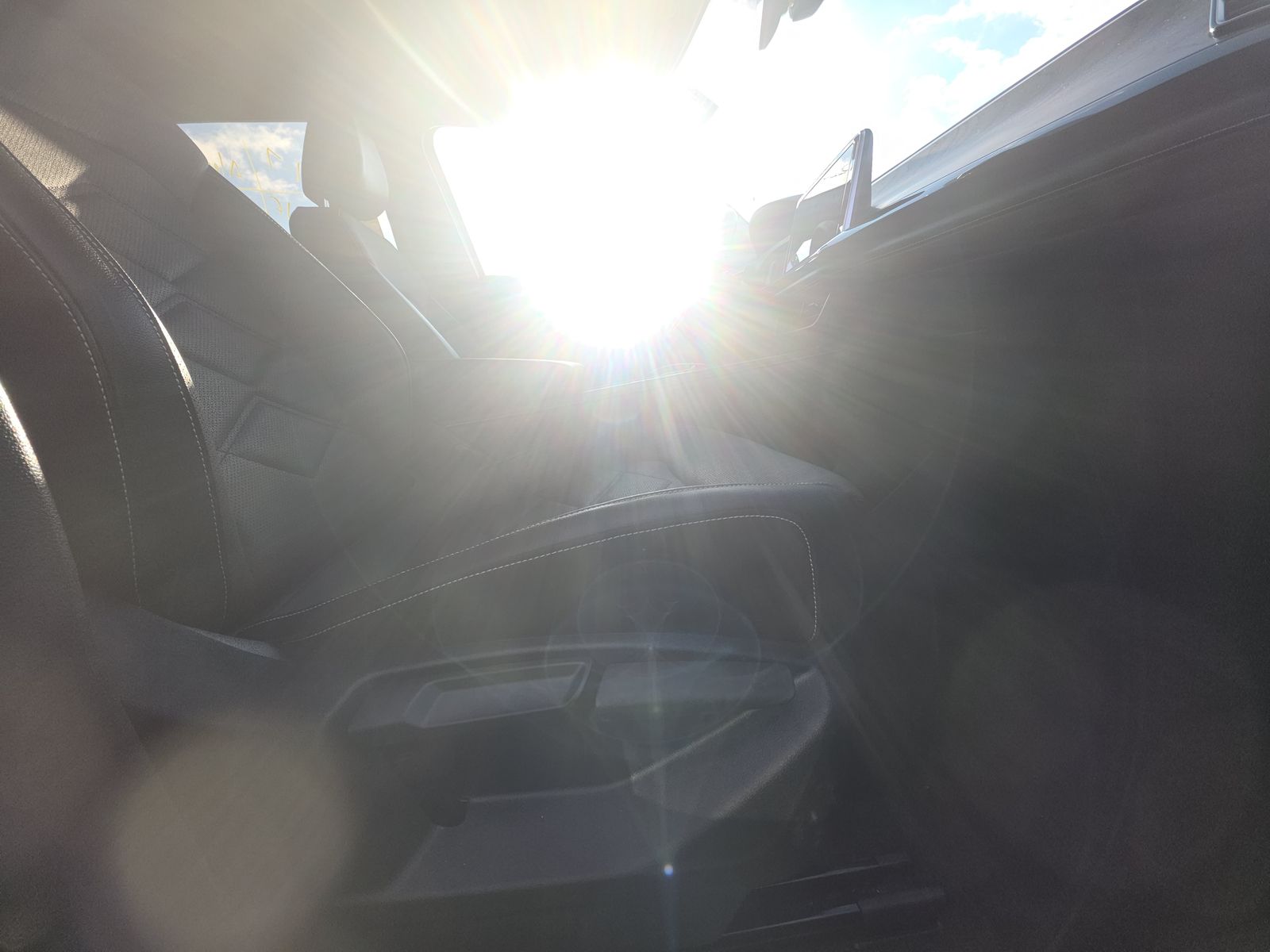 2024 Volkswagen Atlas 2.0T SE AWD