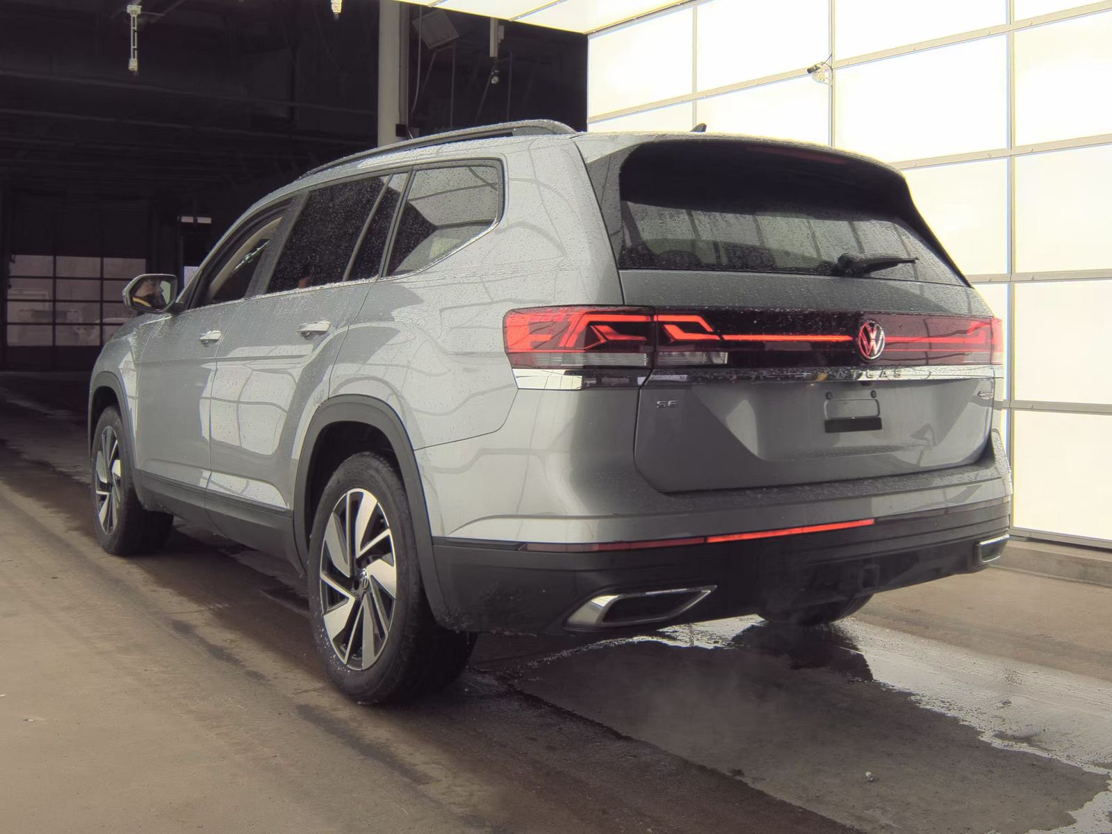 2024 Volkswagen Atlas 2.0T SE AWD