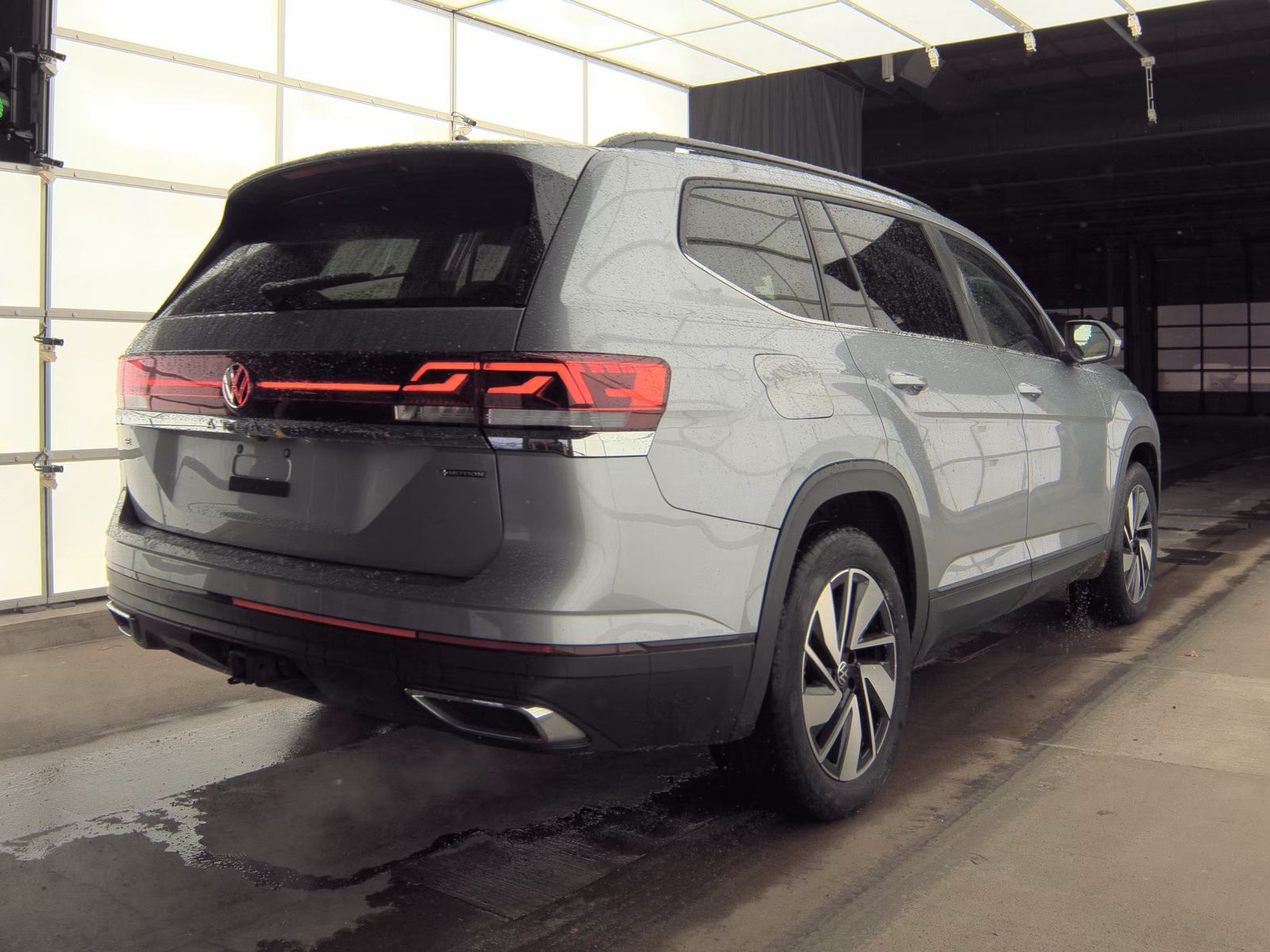 2024 Volkswagen Atlas 2.0T SE AWD