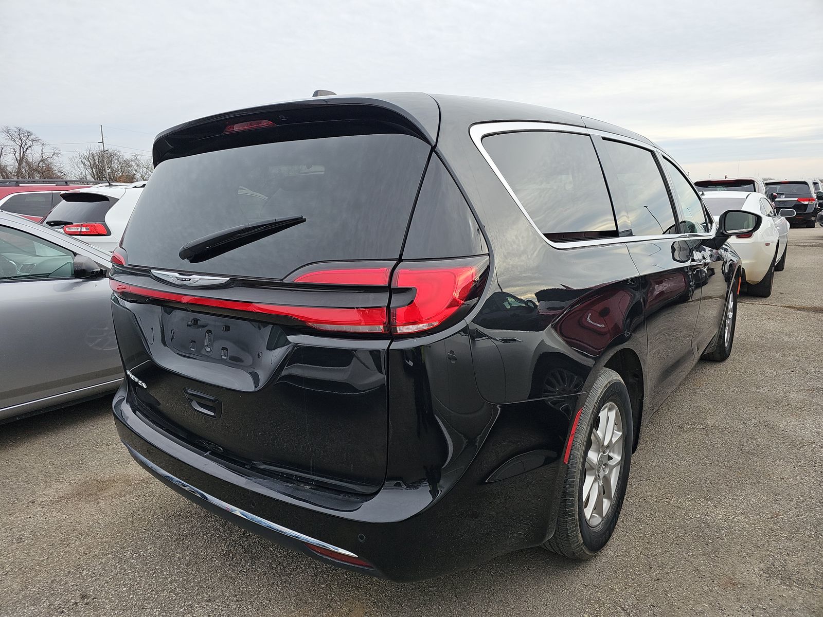 2023 Chrysler Pacifica Touring L FWD