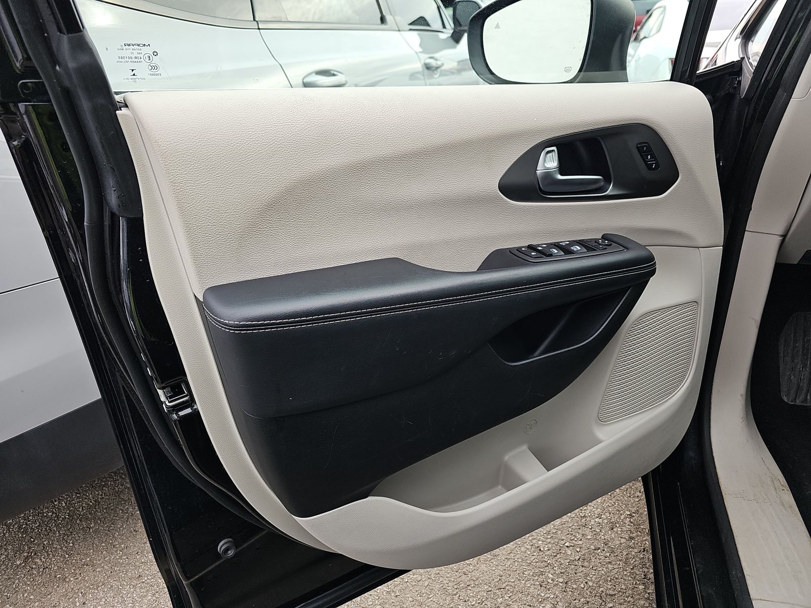 2023 Chrysler Pacifica Touring L FWD