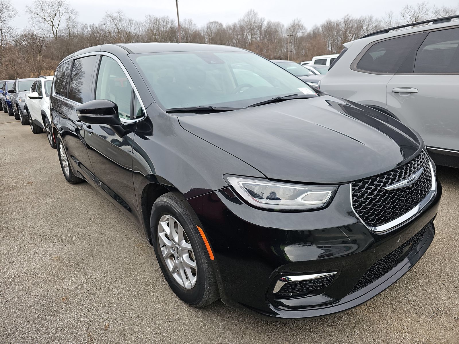 2023 Chrysler Pacifica Touring L FWD